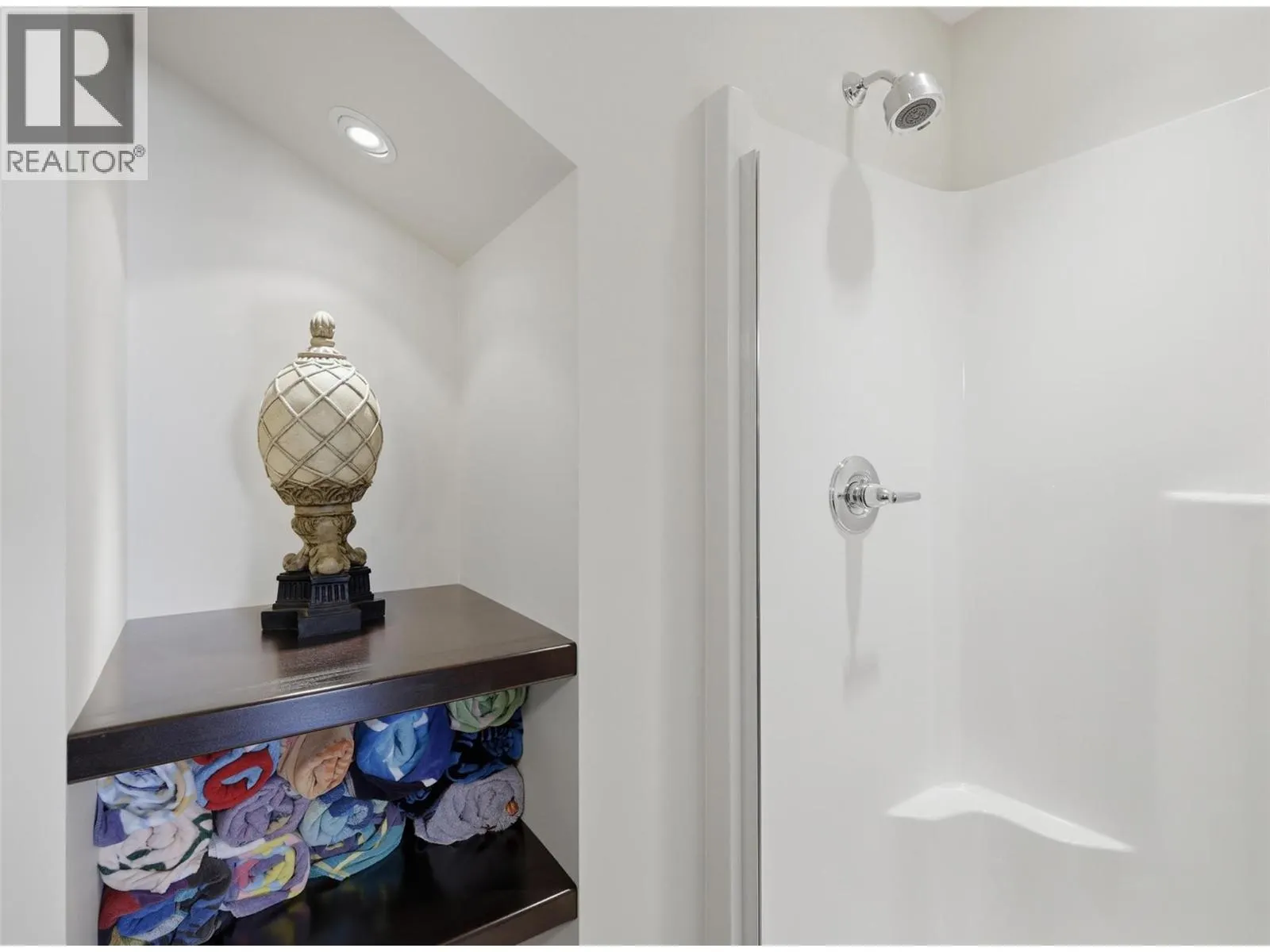 3950 Express Point Road Unit# 8