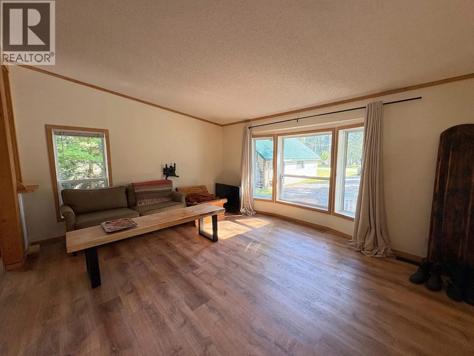 237 Dunlevy Road