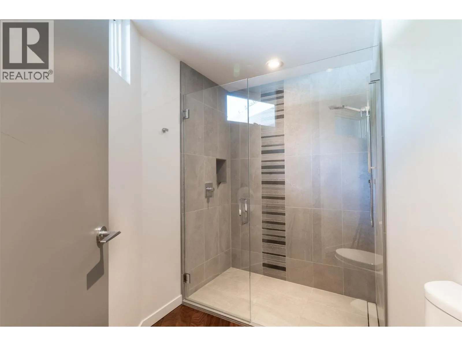 324 Clifton Road