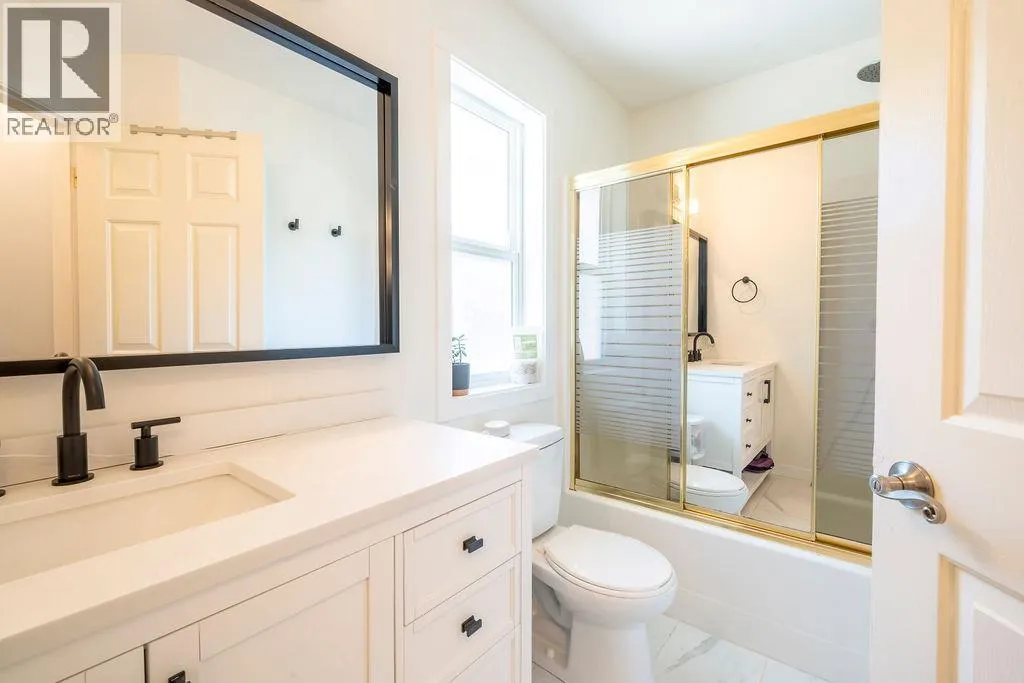 2526 NECHAKO Drive Unit# 10