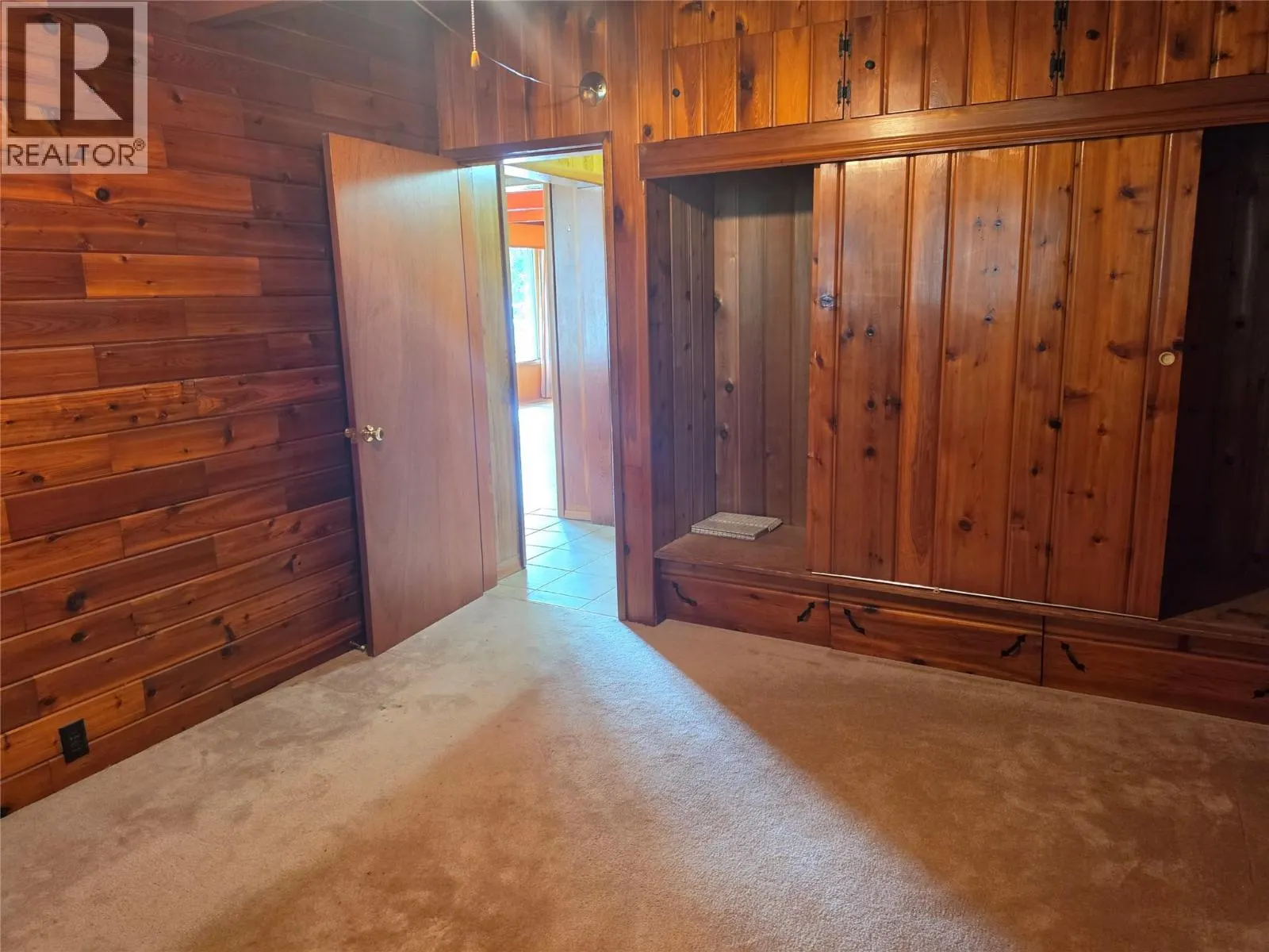582 Valhalla Road