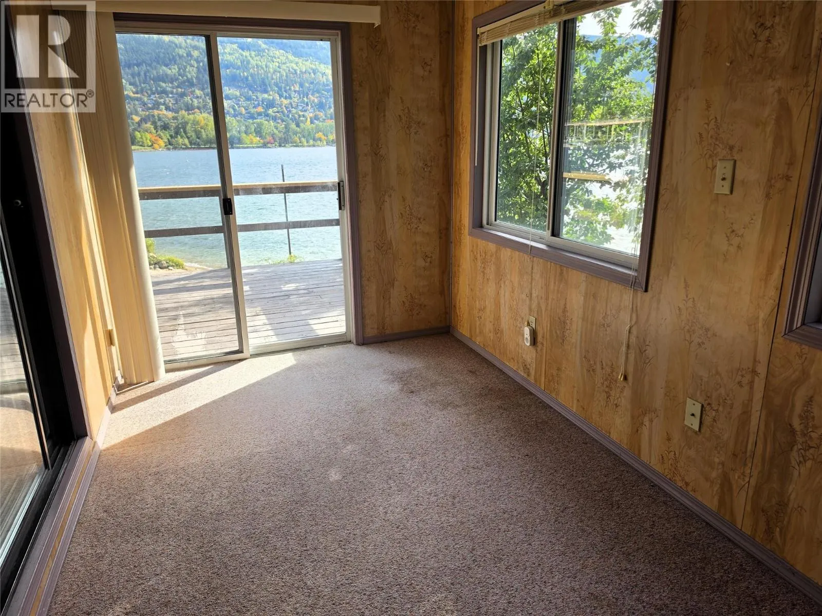 582 Valhalla Road