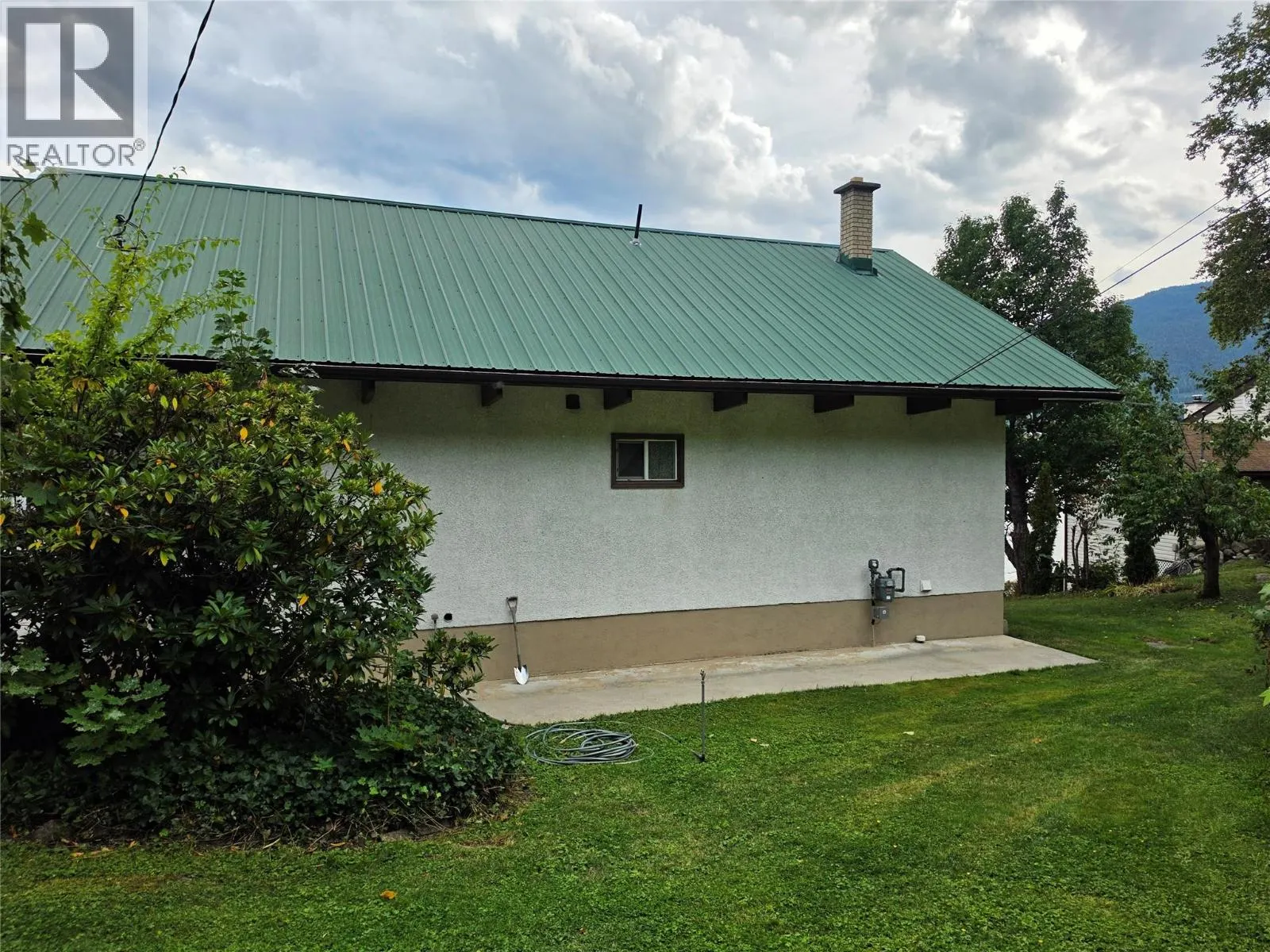 582 Valhalla Road