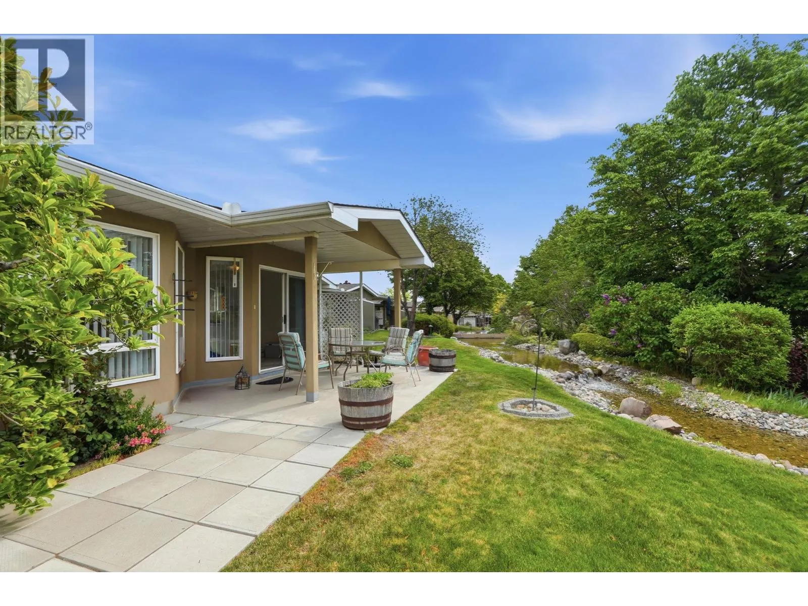 4035 Gellatly Road Unit# 106