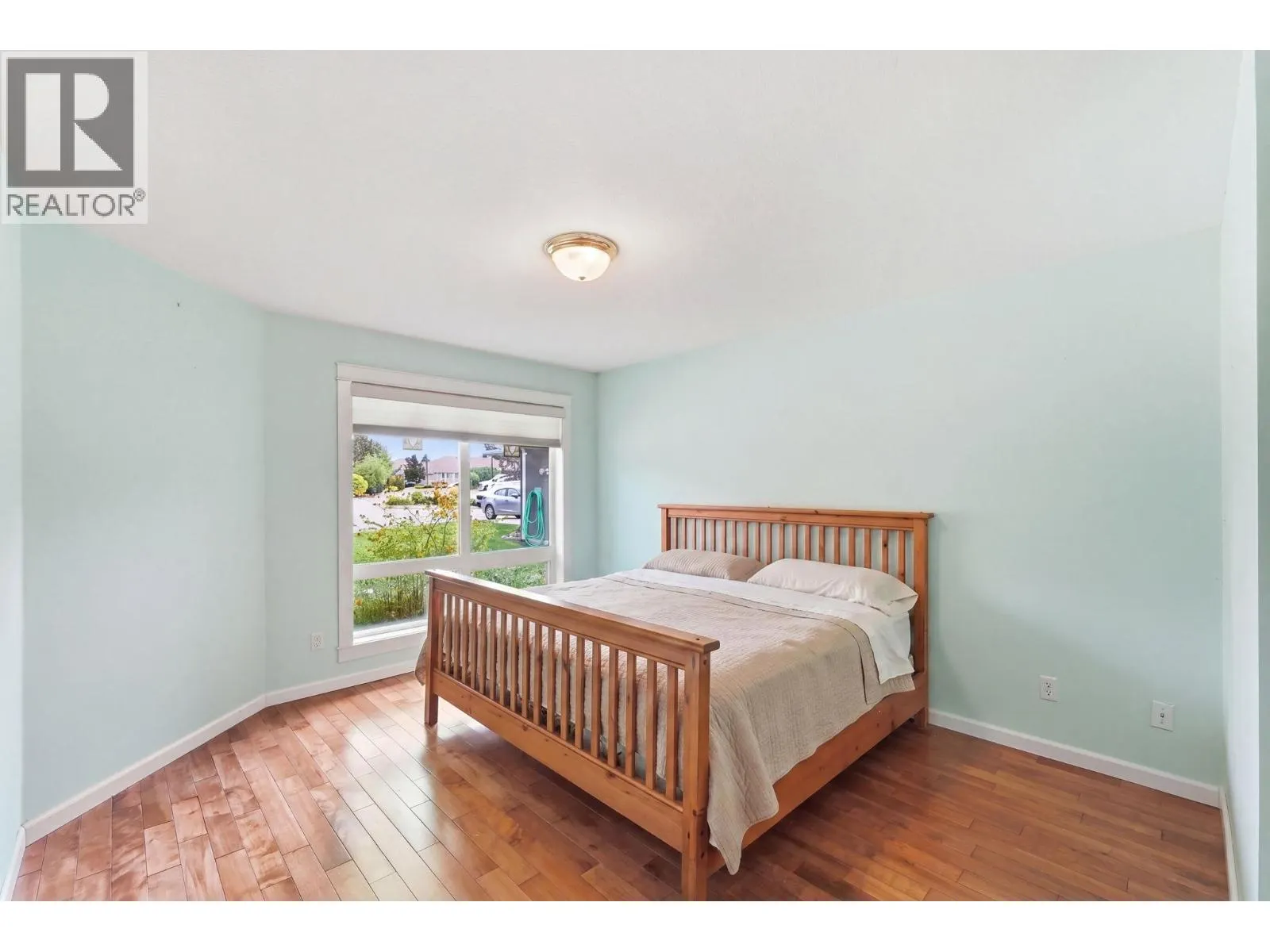 4035 Gellatly Road Unit# 106