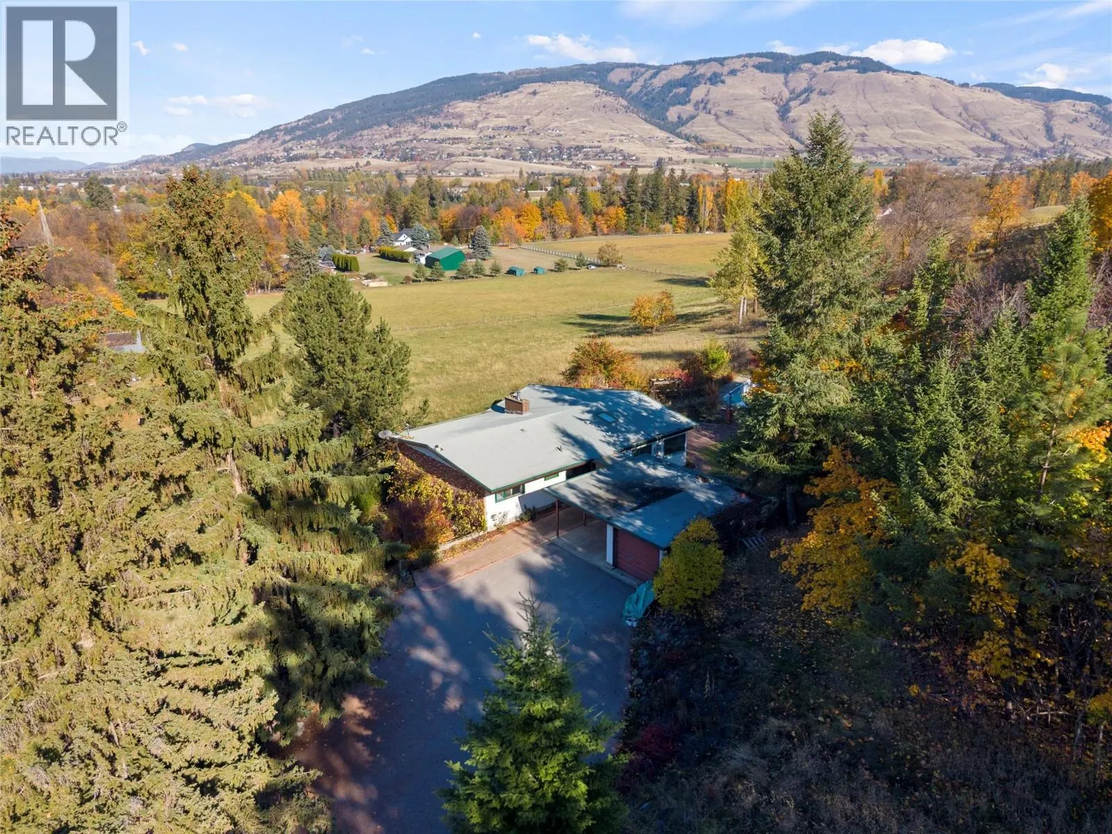 6709 Cosens Bay Road