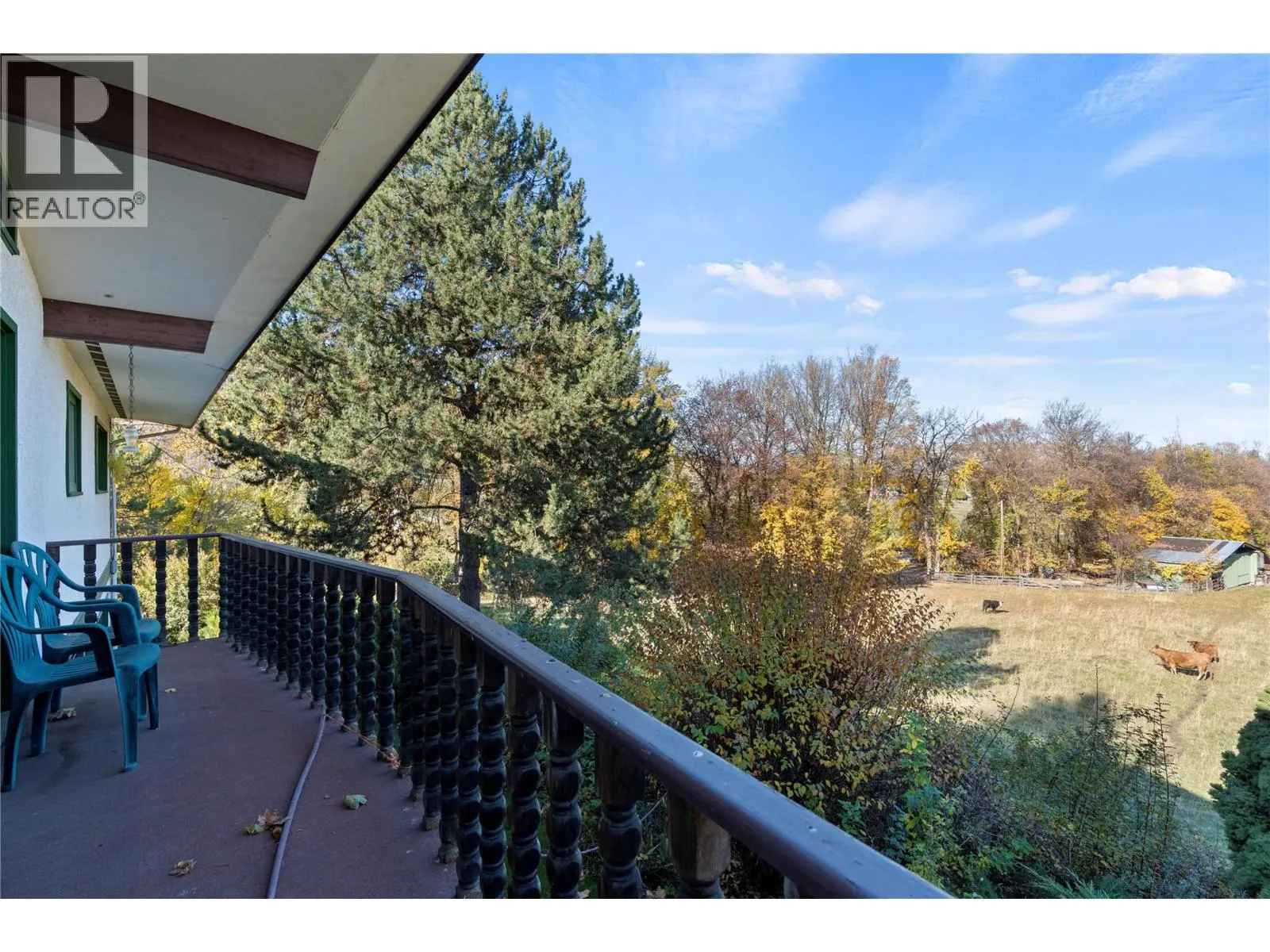 6709 Cosens Bay Road