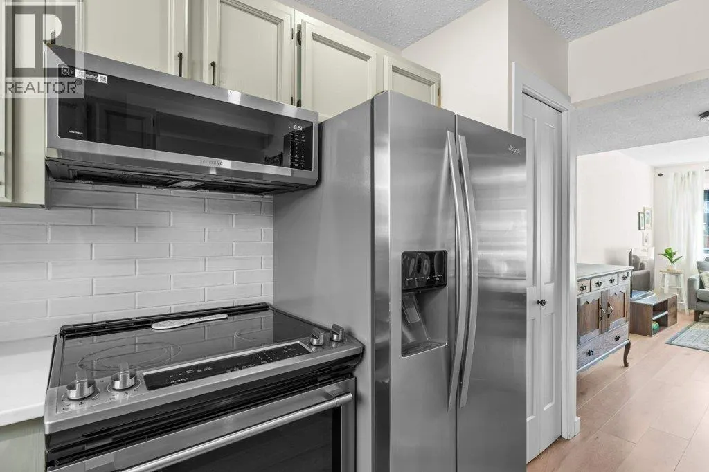 4200 Alexis Park Drive Unit# 17
