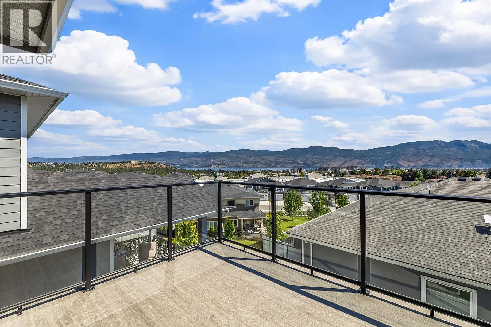 3352 Hawks Crescent