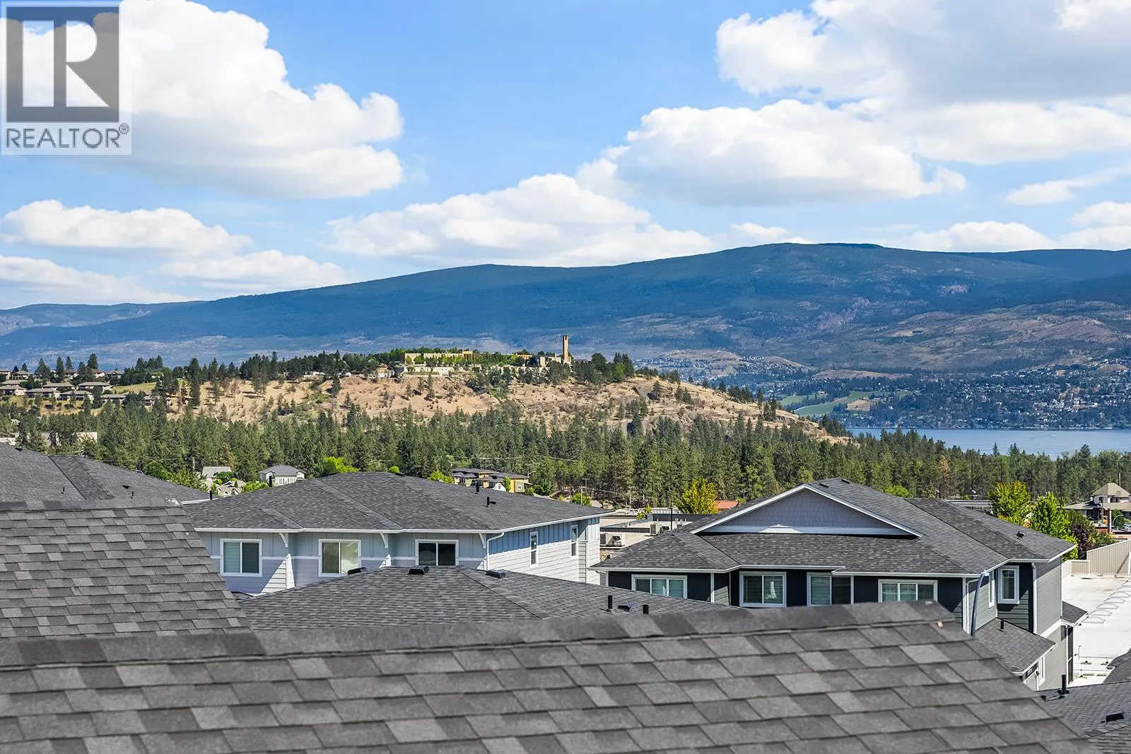 3352 Hawks Crescent