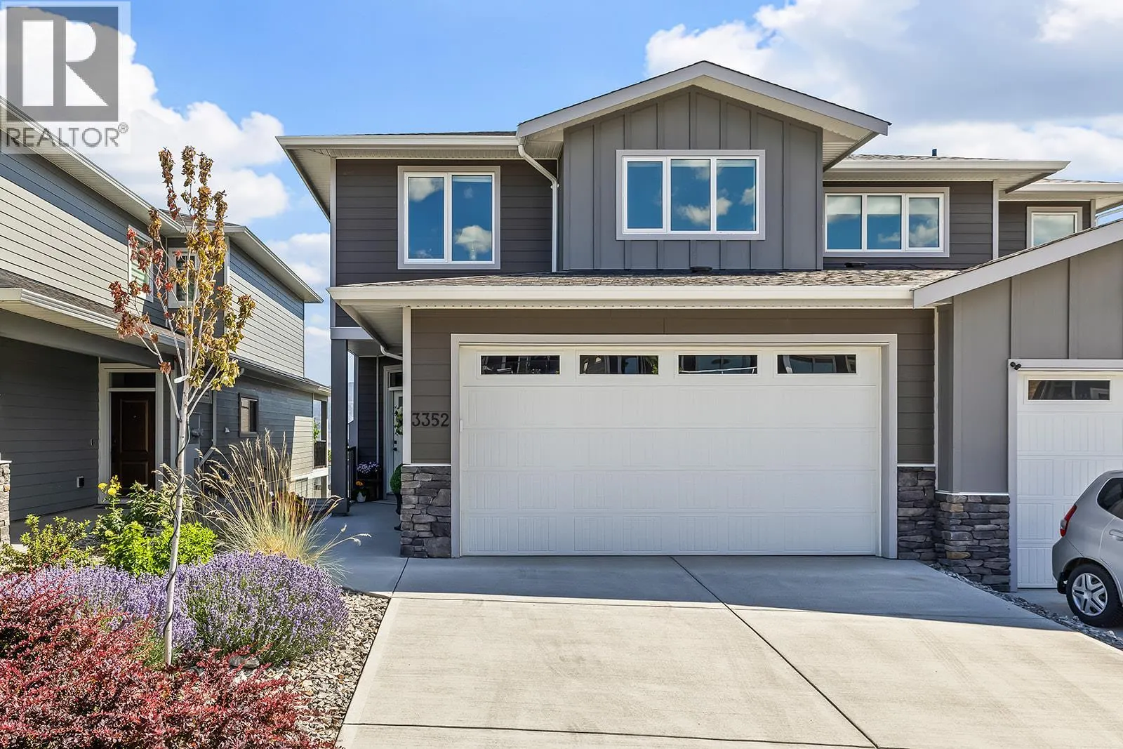 3352 Hawks Crescent
