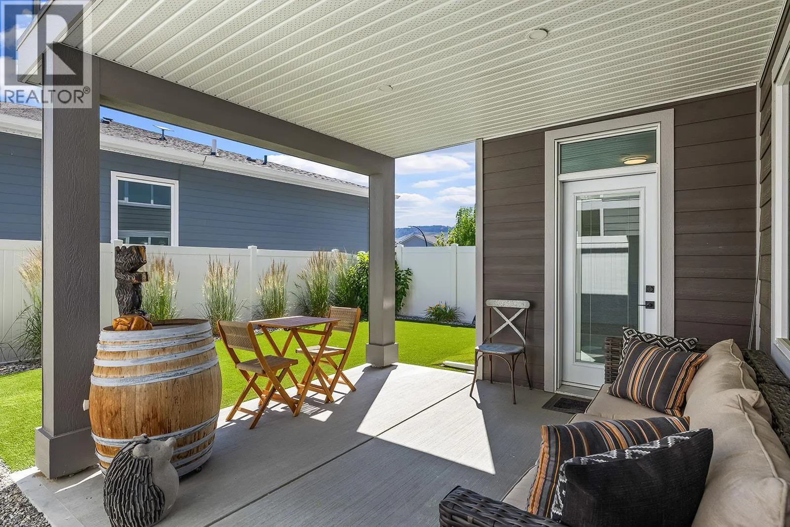 3352 Hawks Crescent