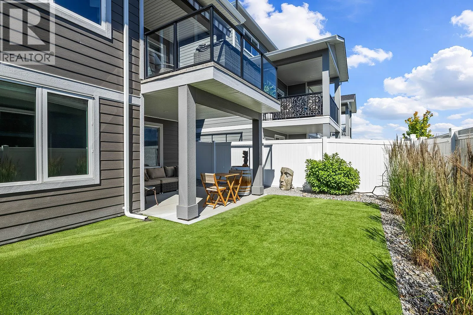 3352 Hawks Crescent