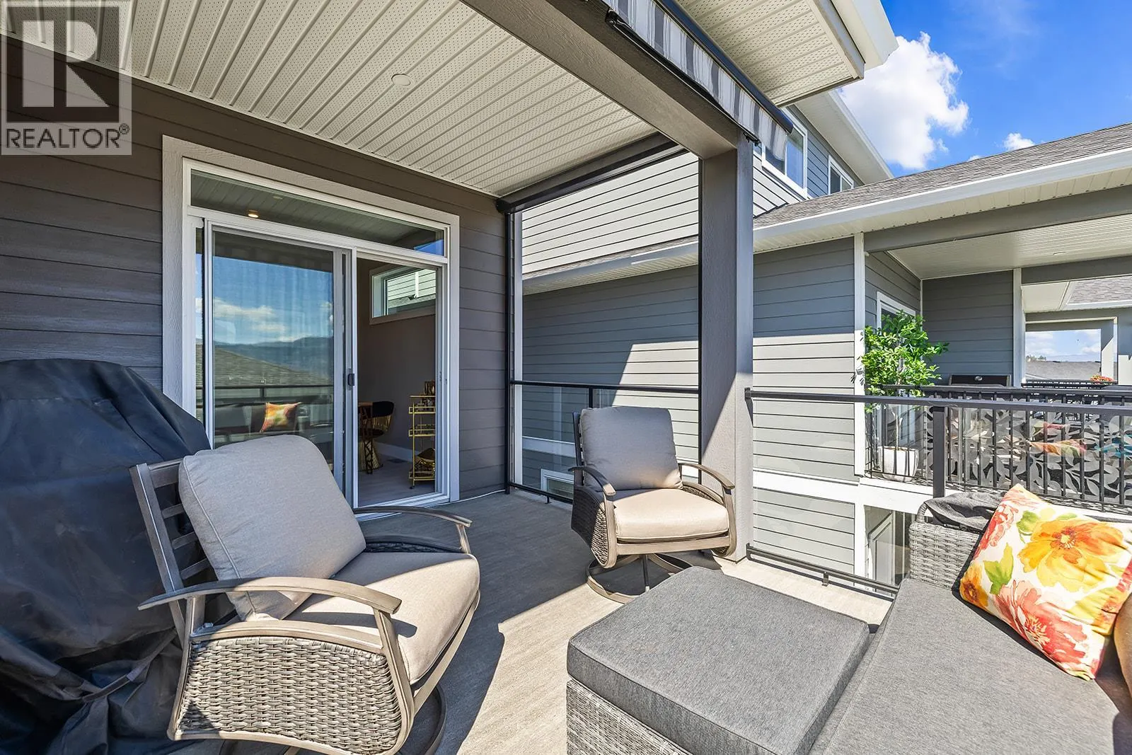 3352 Hawks Crescent