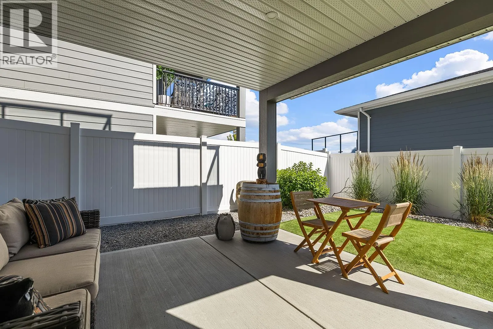3352 Hawks Crescent