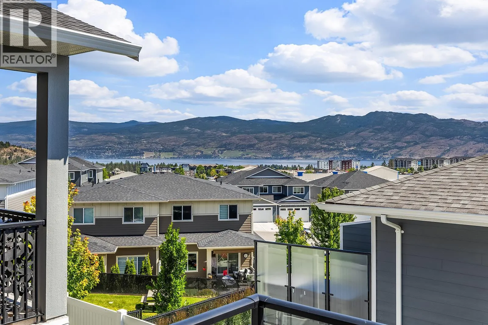 3352 Hawks Crescent