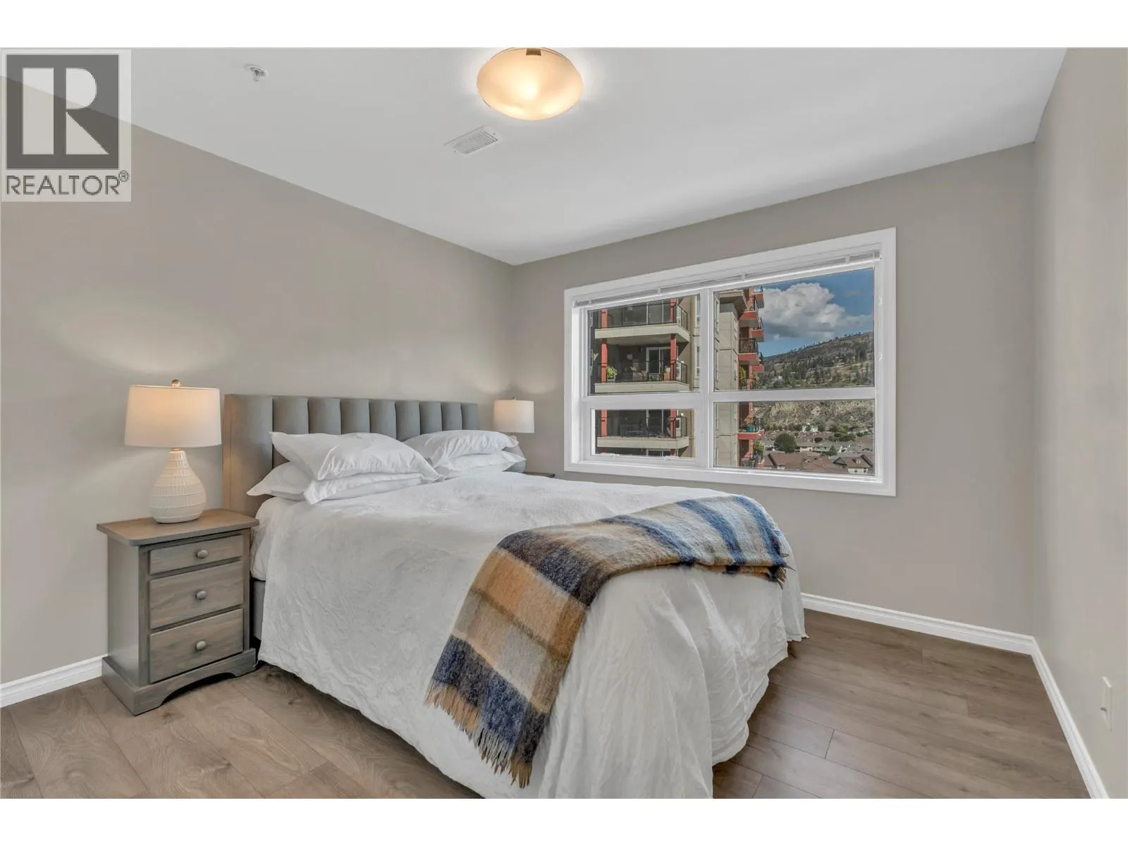 3388 Skaha Lake Road Unit# 807