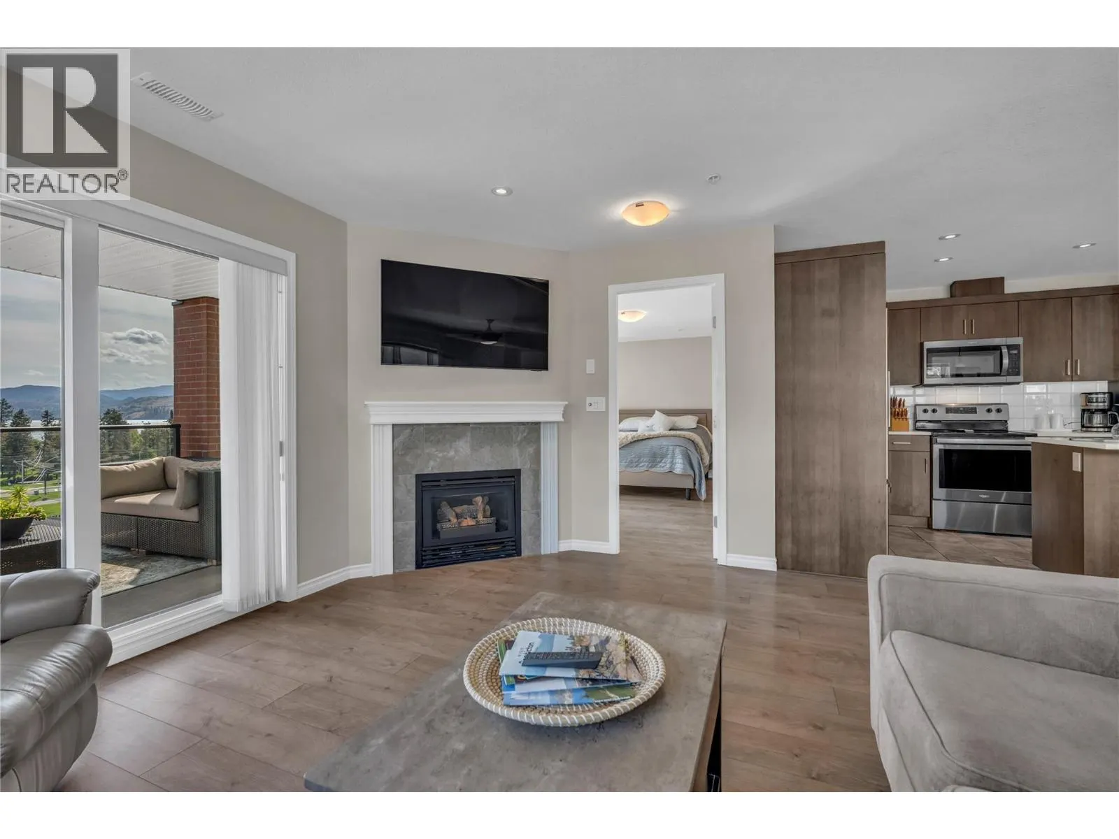 3388 Skaha Lake Road Unit# 807