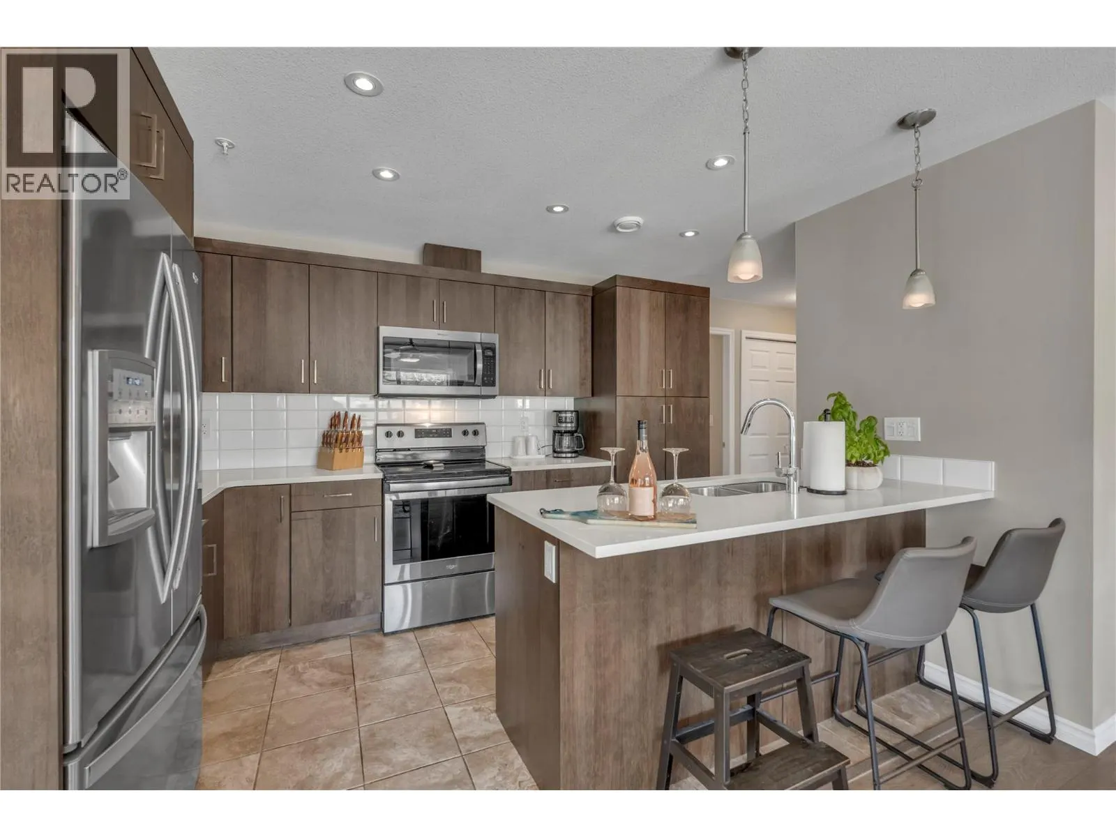 3388 Skaha Lake Road Unit# 807