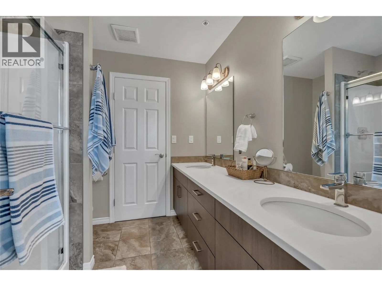3388 Skaha Lake Road Unit# 807