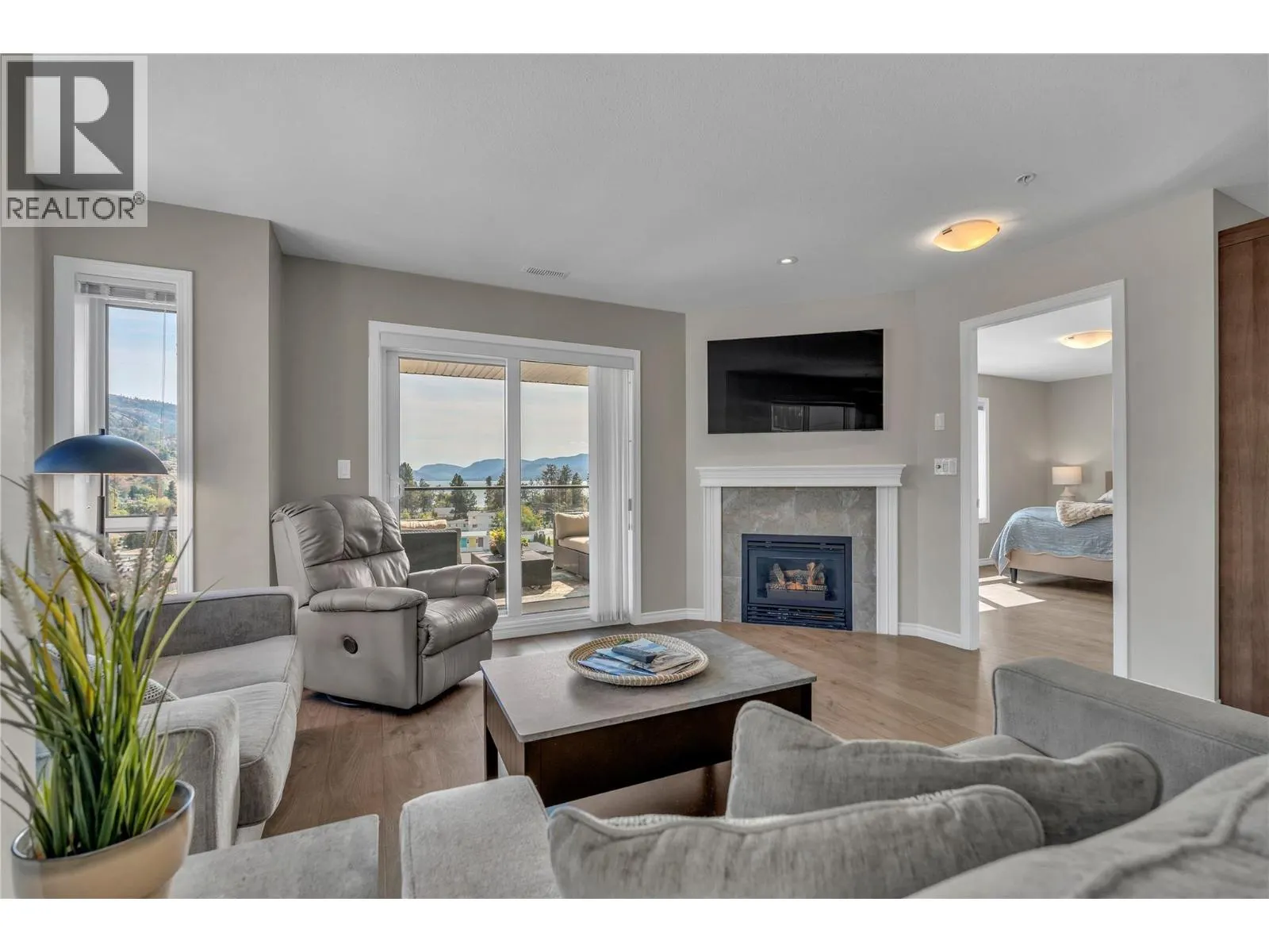3388 Skaha Lake Road Unit# 807