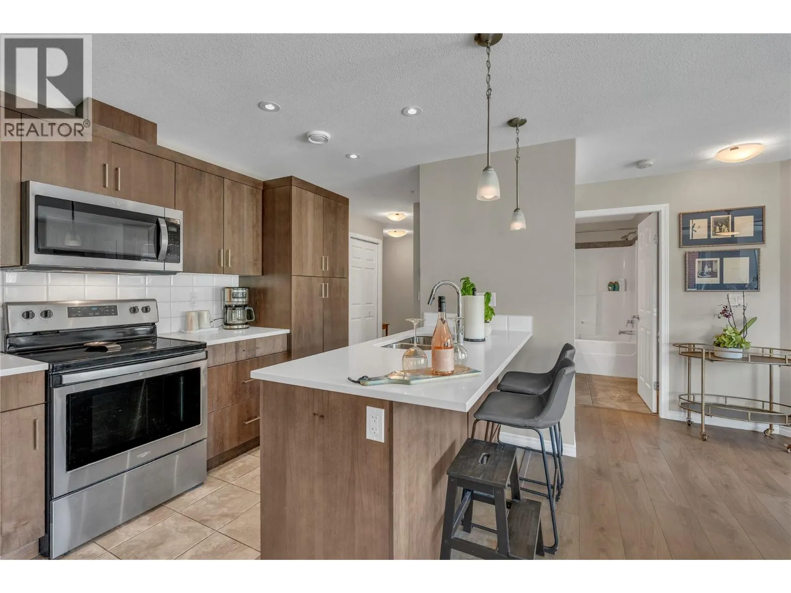 3388 Skaha Lake Road Unit# 807