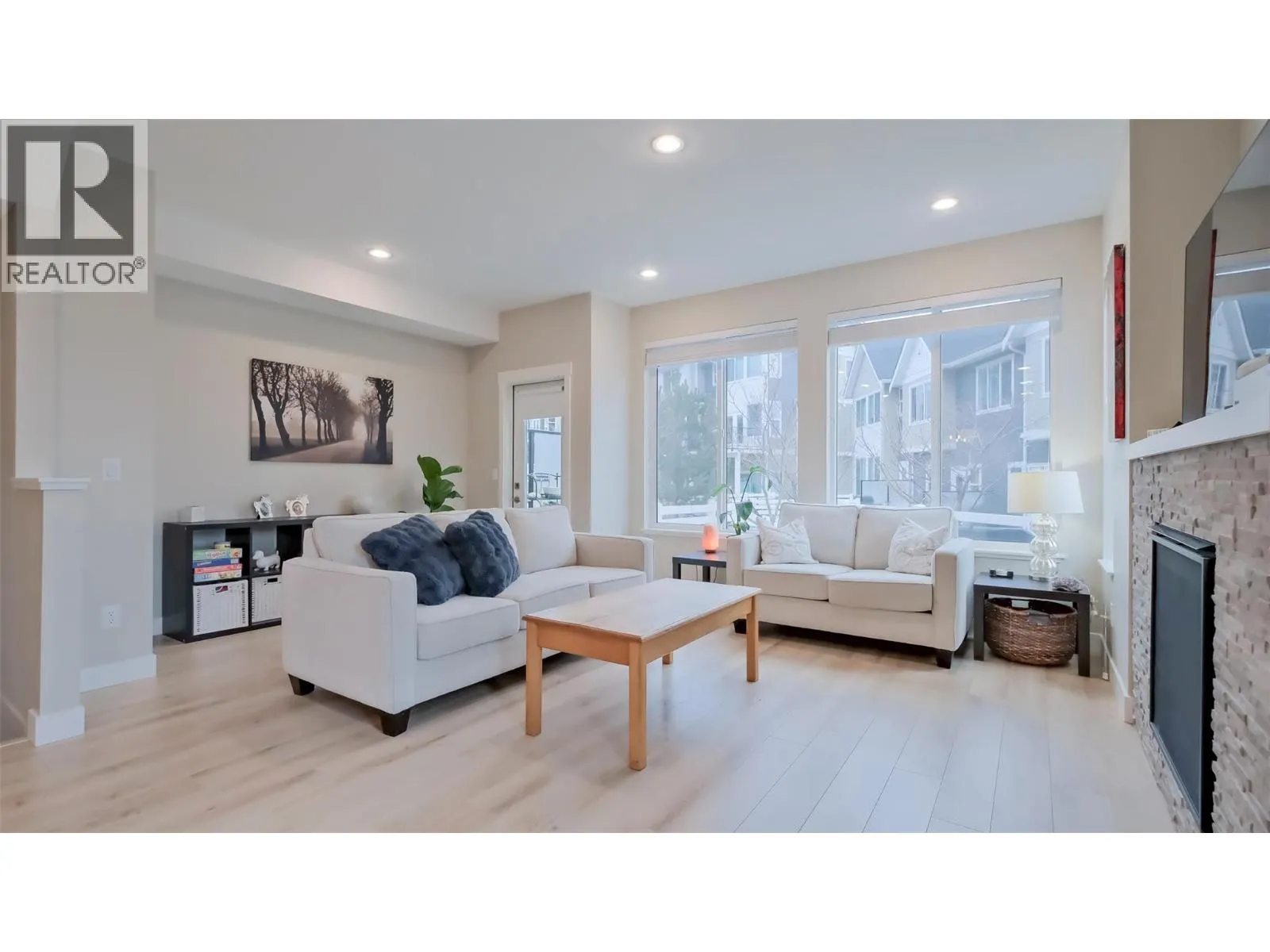 2490 Tuscany Drive Unit# 82
