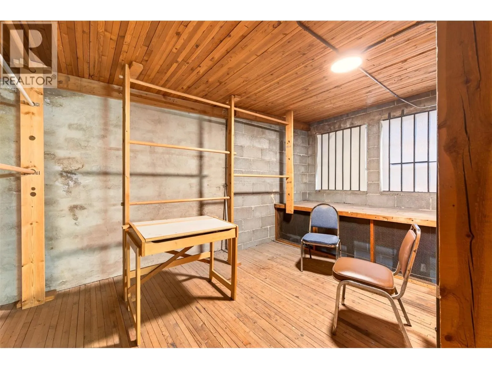 636 Baker Street