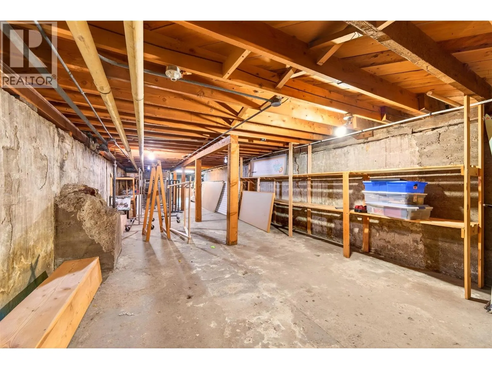 636 Baker Street