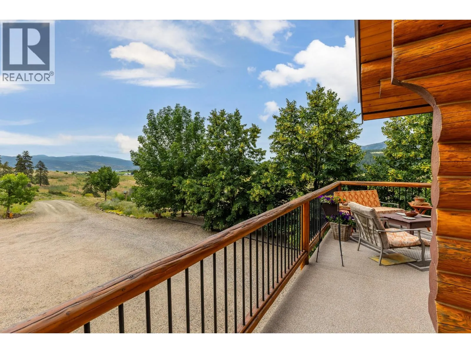1225 Round Lake Road