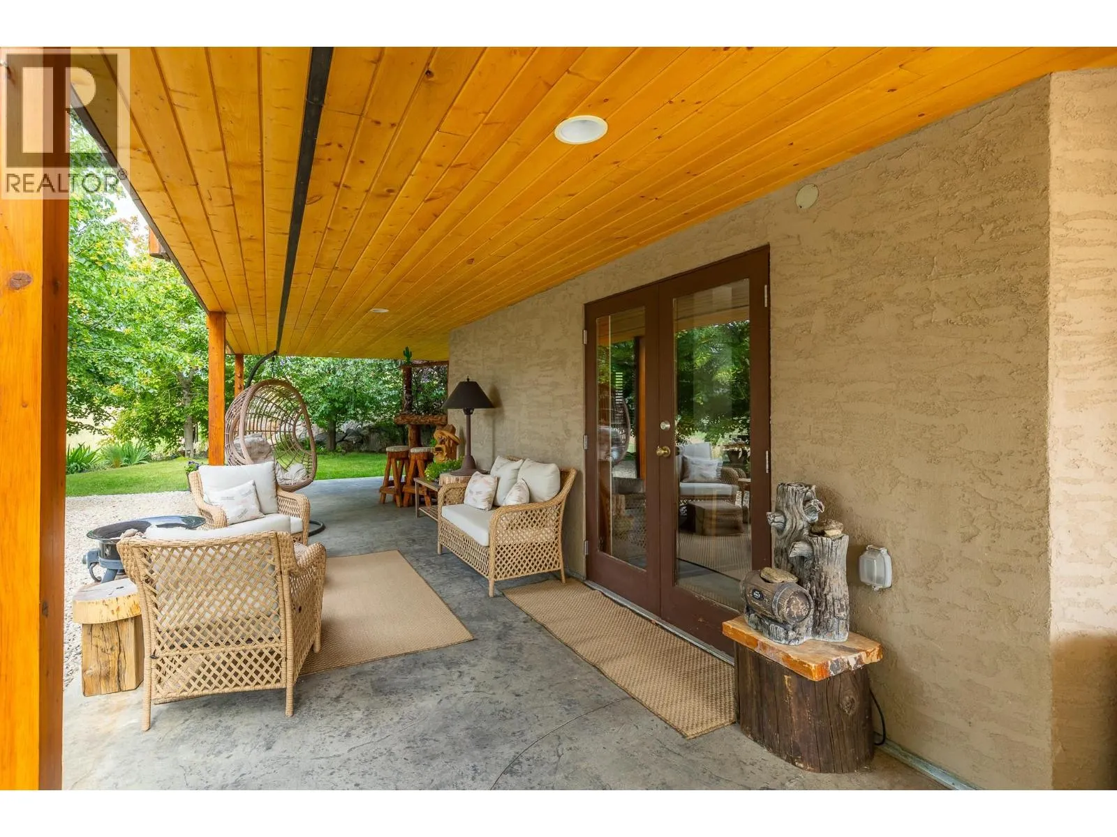 1225 Round Lake Road