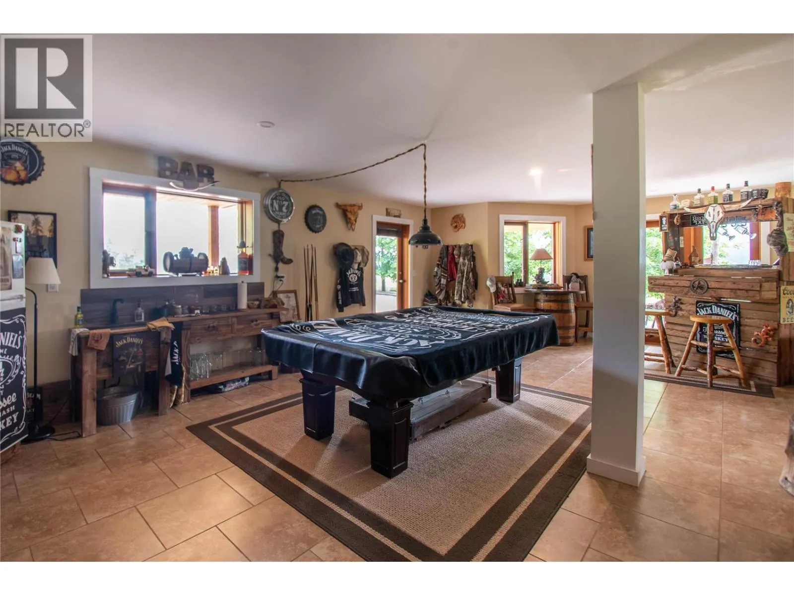 1225 Round Lake Road