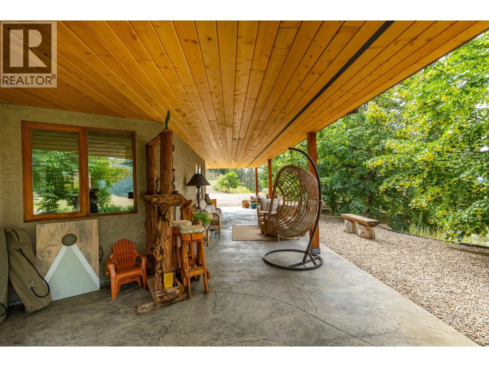 1225 Round Lake Road