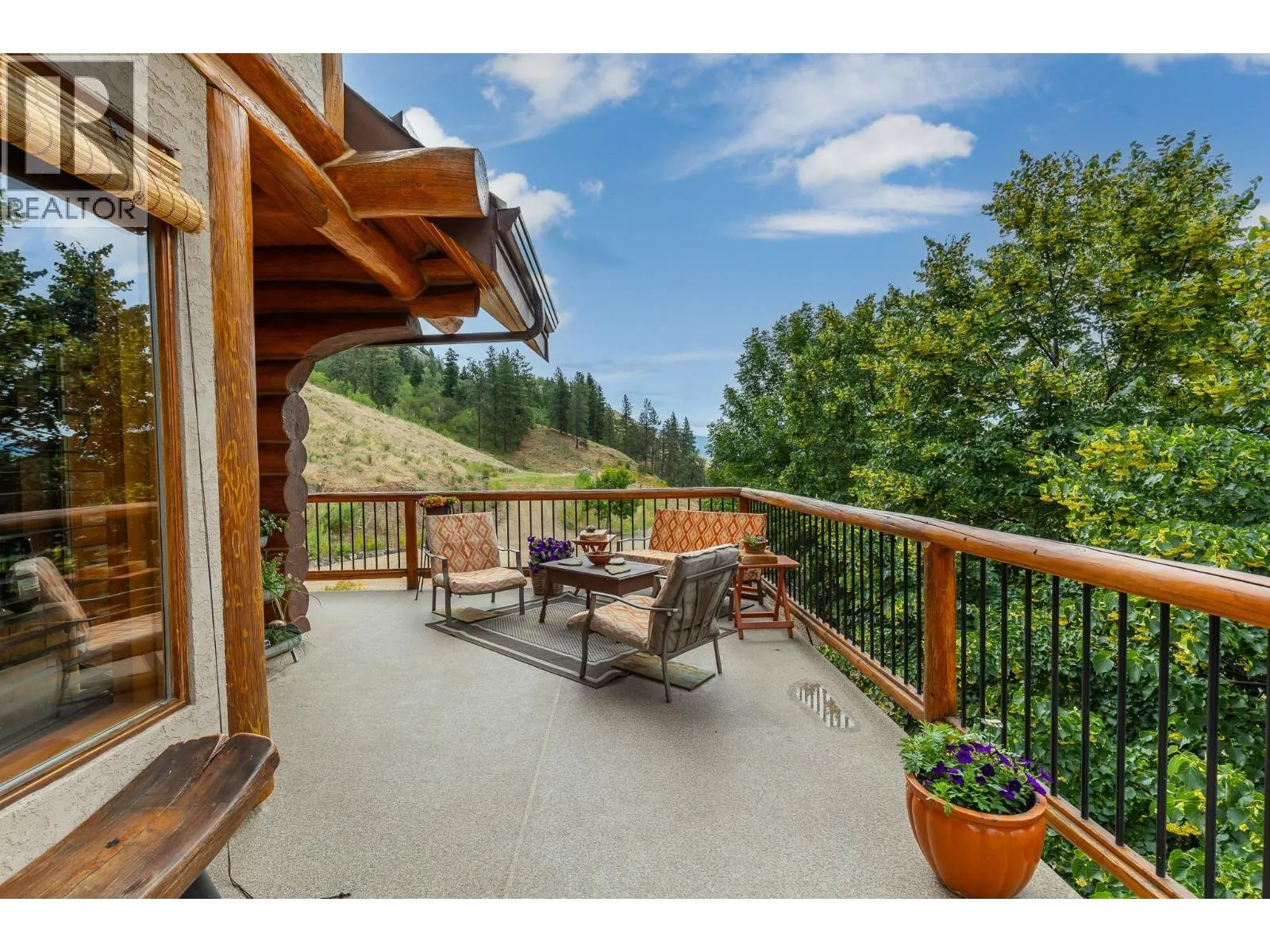 1225 Round Lake Road