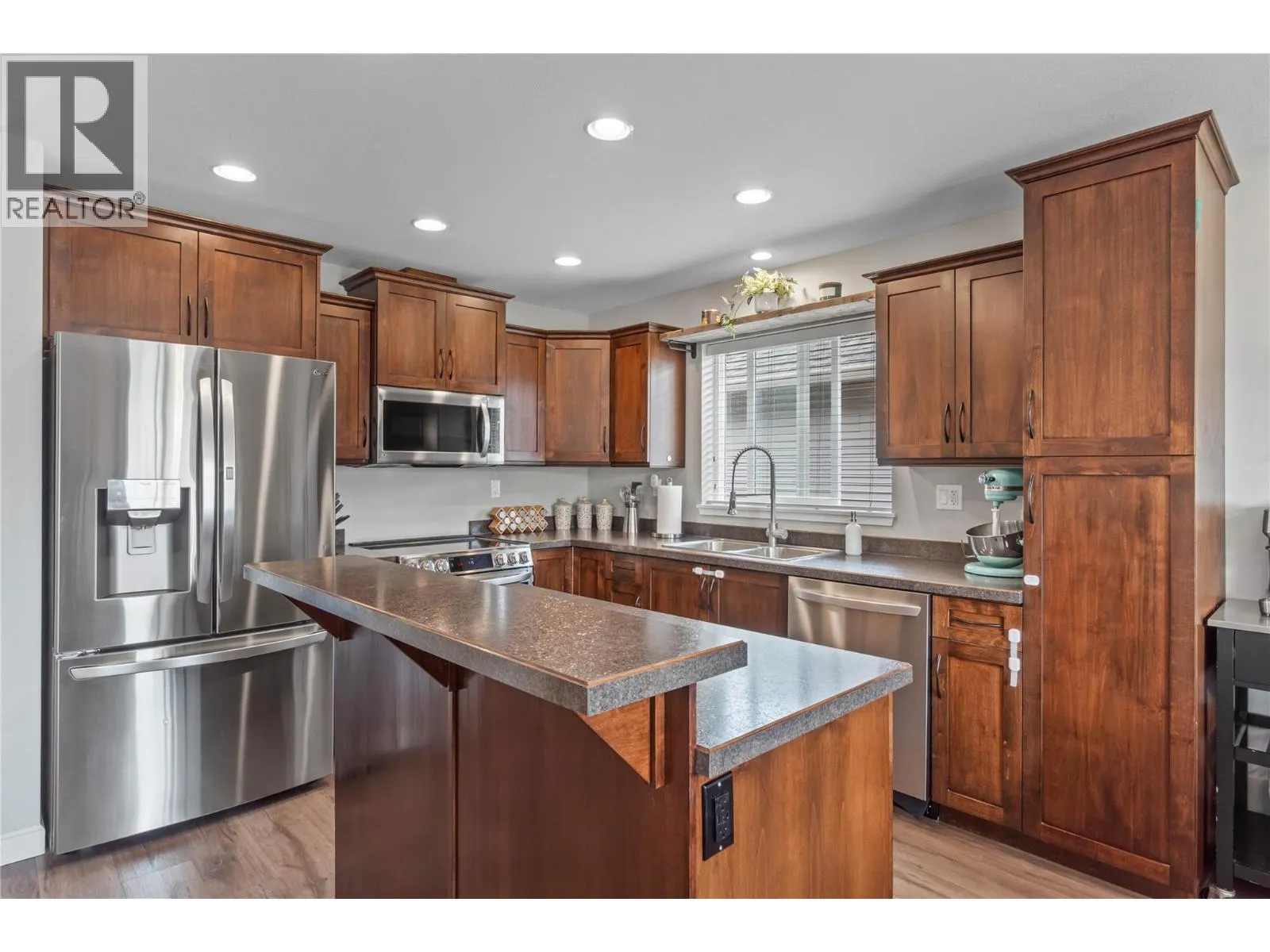 2592 Crestline Street Unit# 9