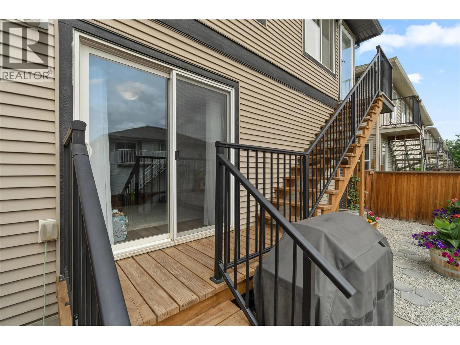 2592 Crestline Street Unit# 9