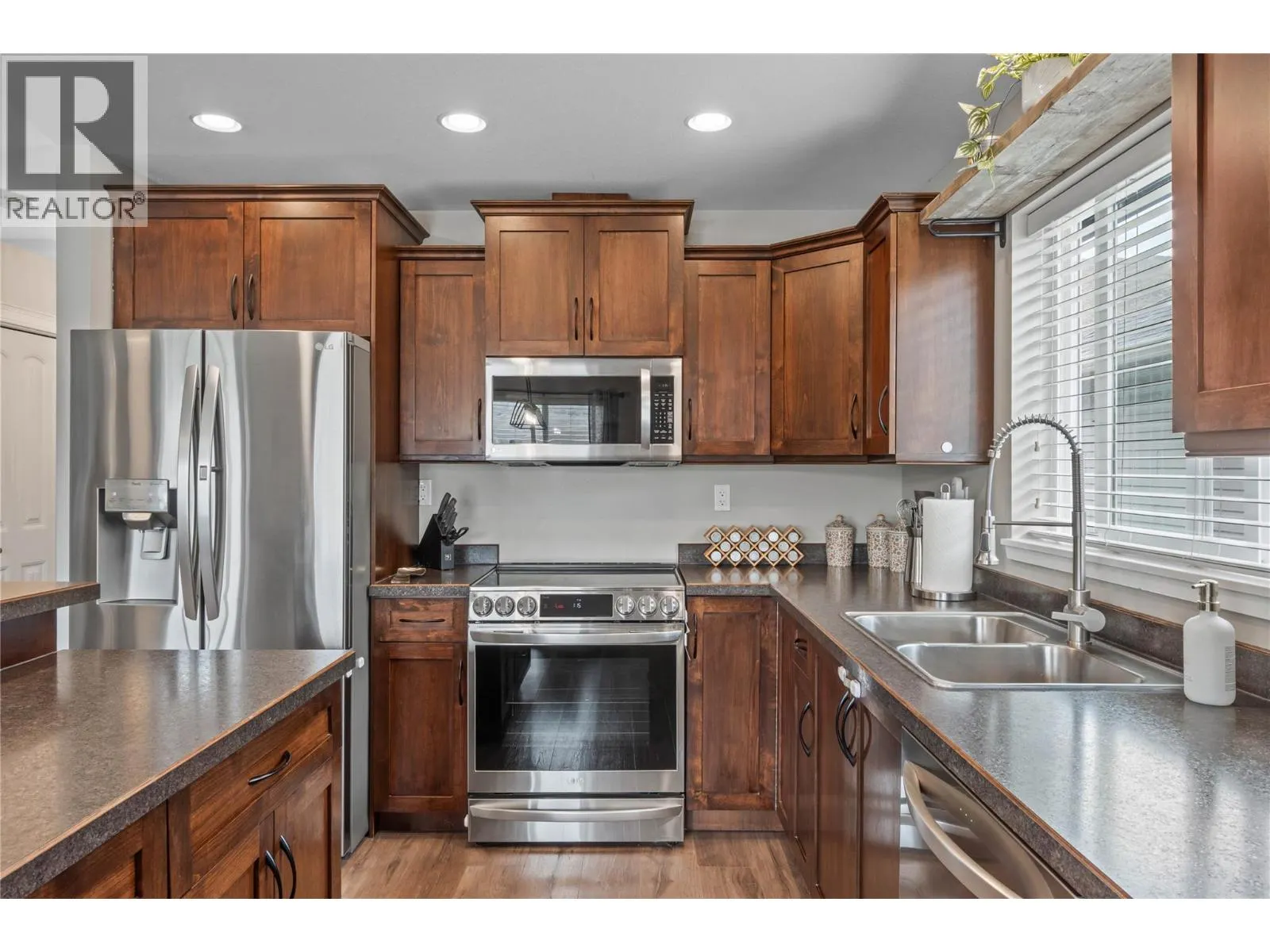 2592 Crestline Street Unit# 9