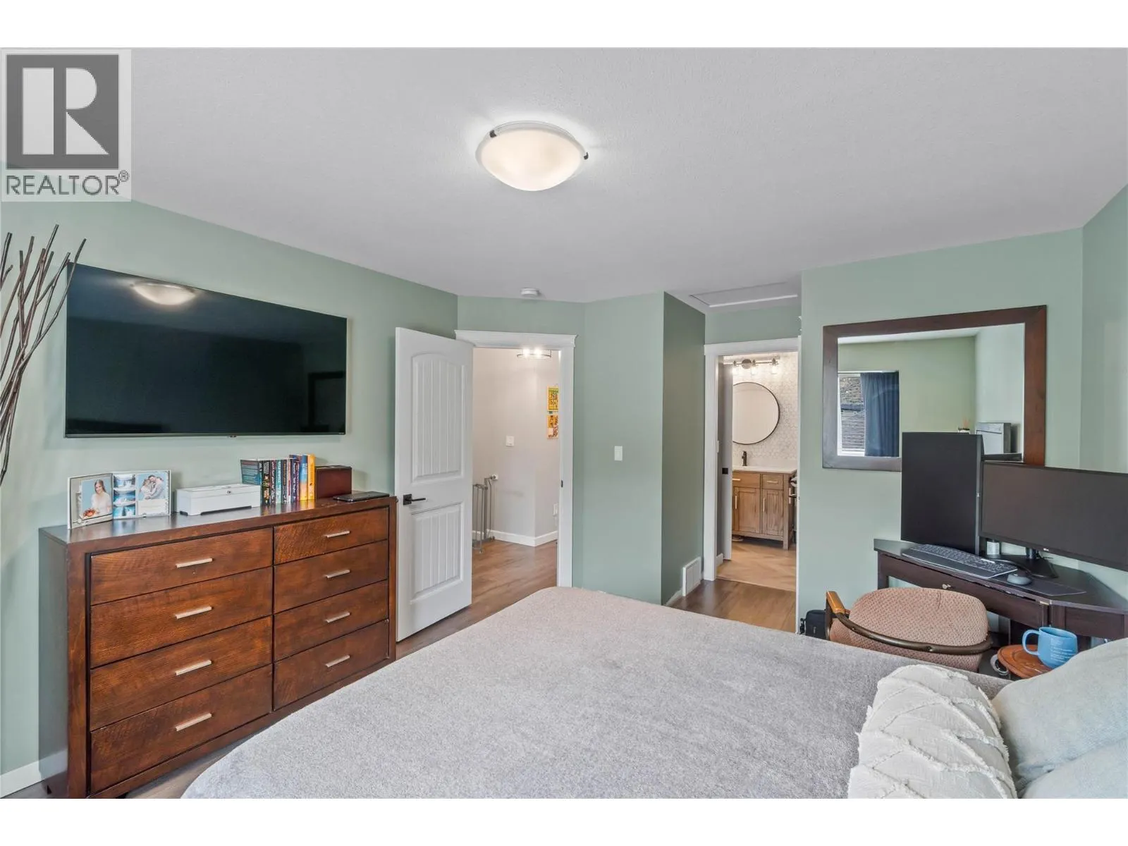 2592 Crestline Street Unit# 9