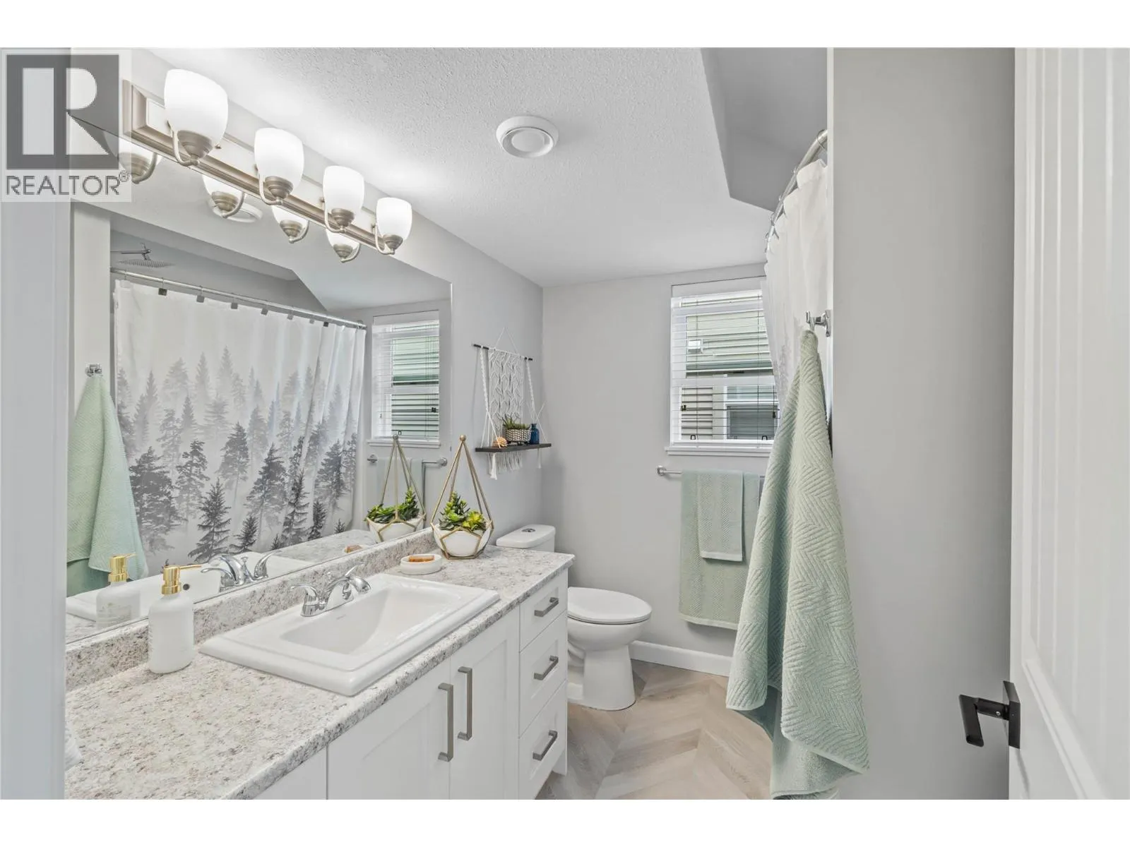 2592 Crestline Street Unit# 9