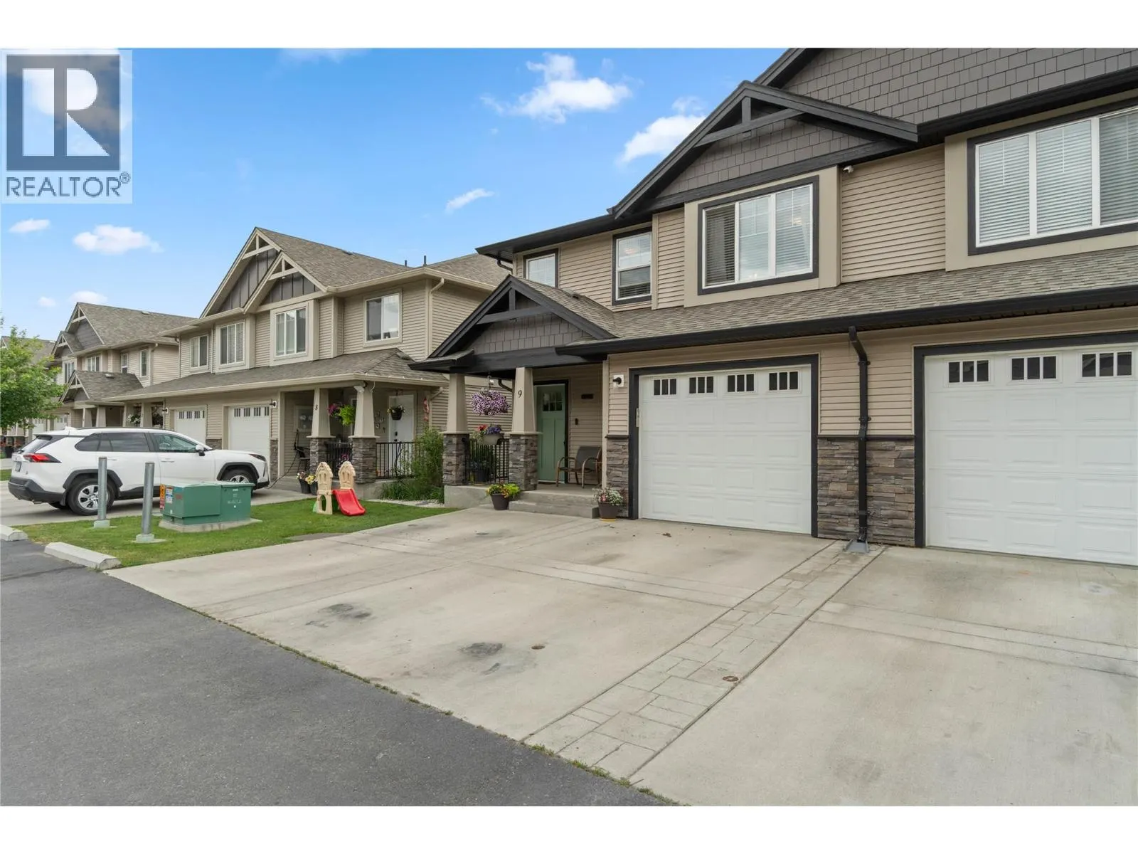 2592 Crestline Street Unit# 9