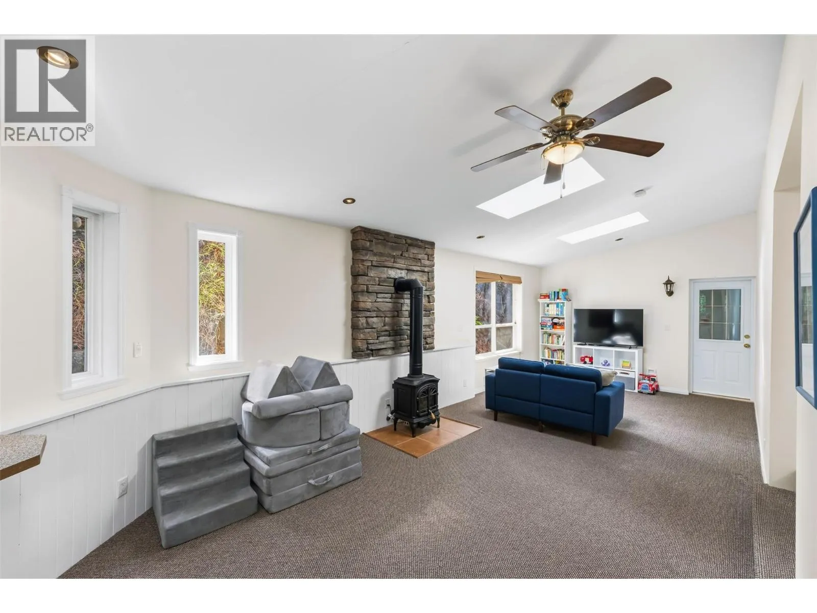 3281 Juniper Drive