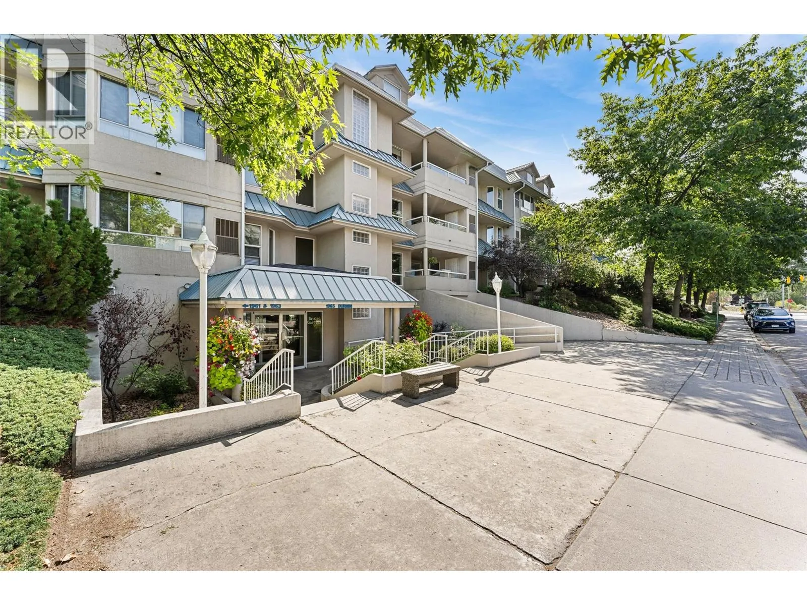 1965 Durnin Road Unit# 104
