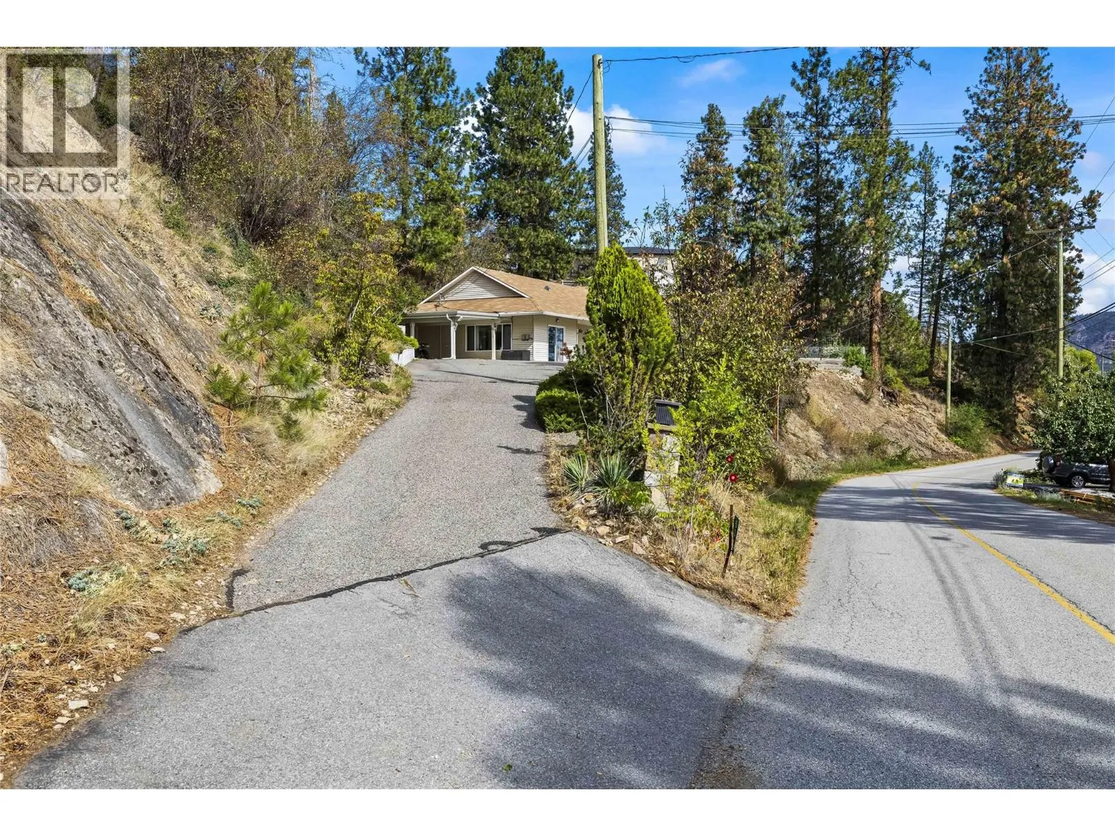 6312 Renfrew Road