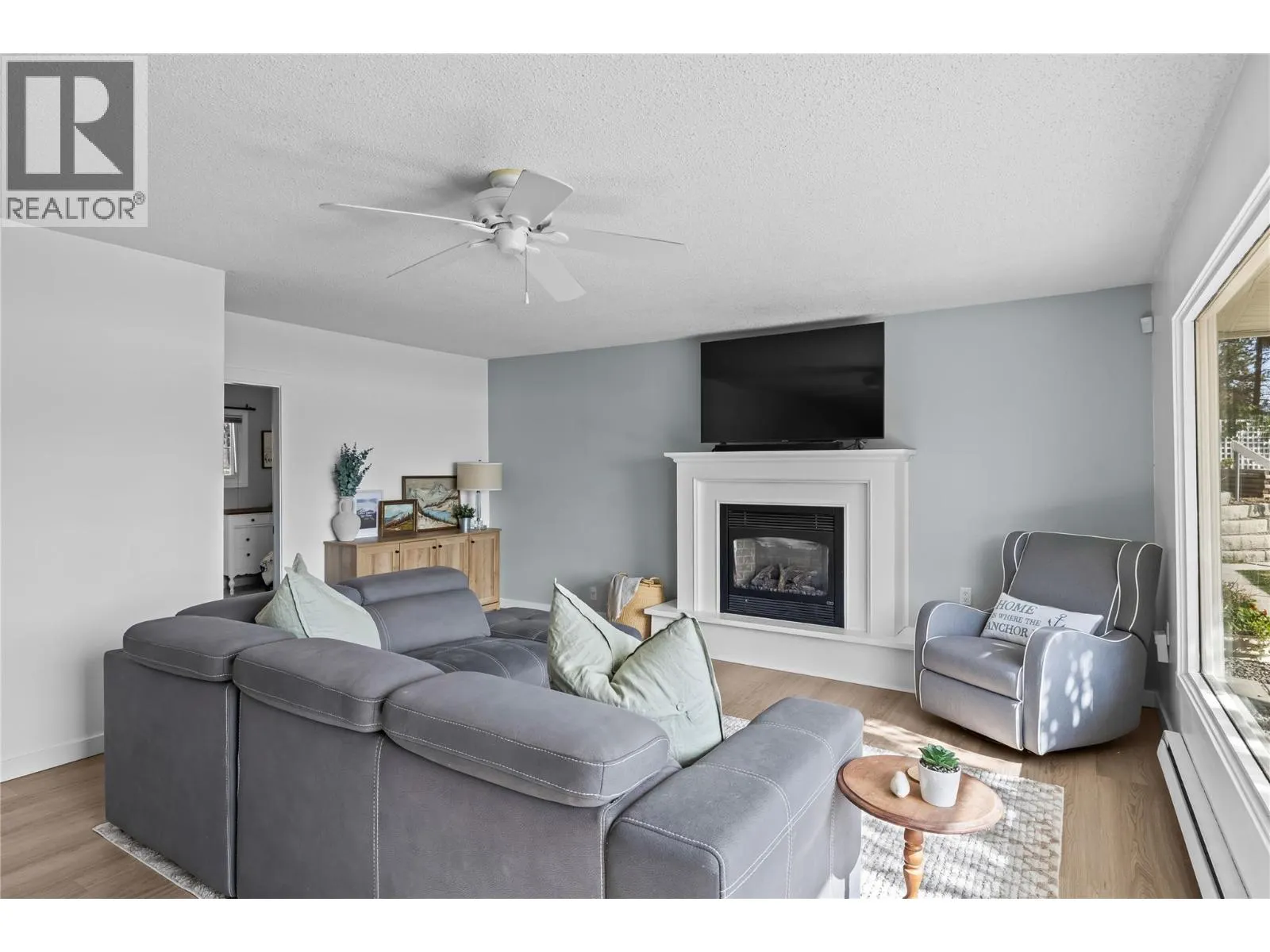 6312 Renfrew Road