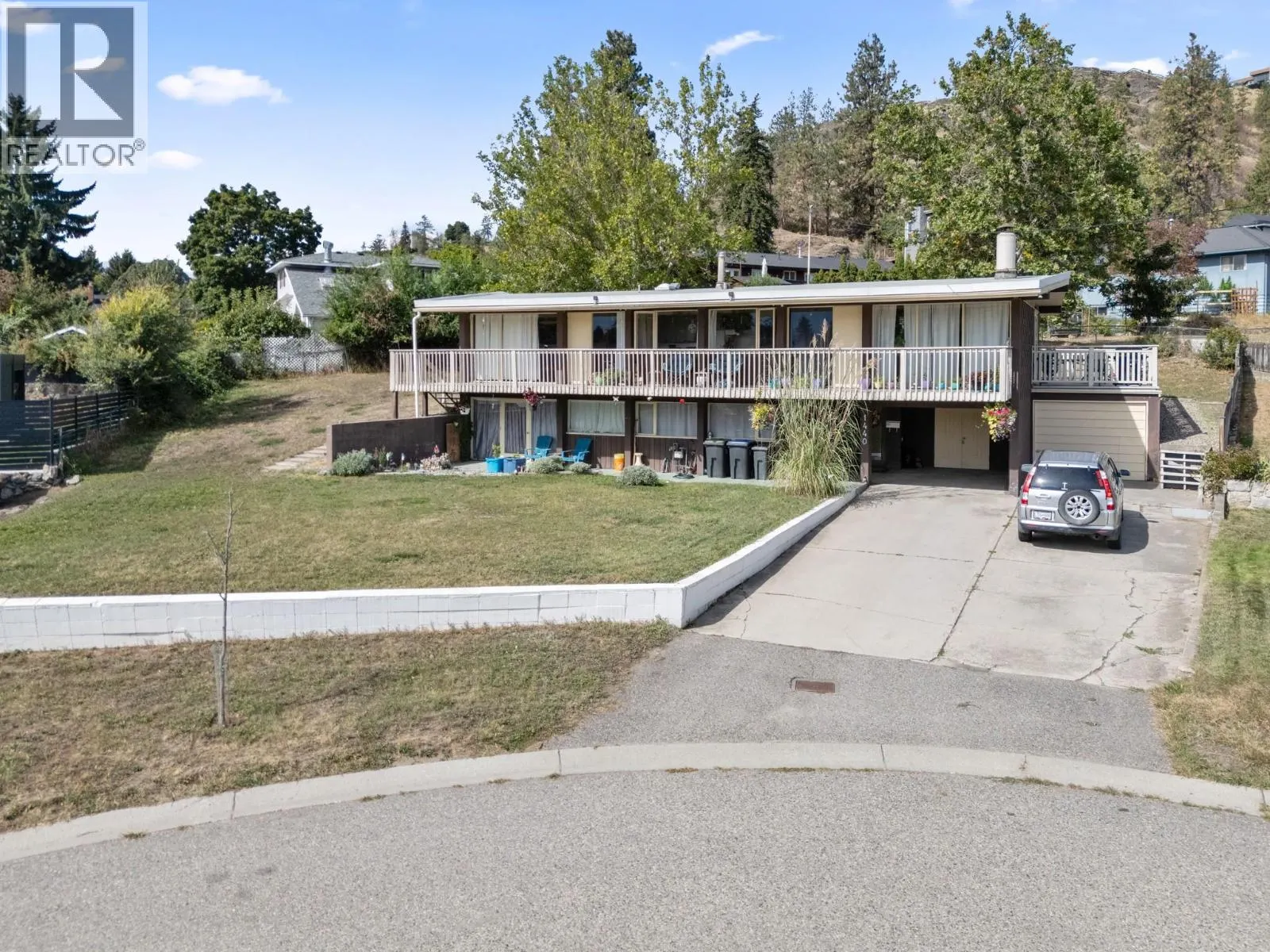 1440 Glenaire Crescent