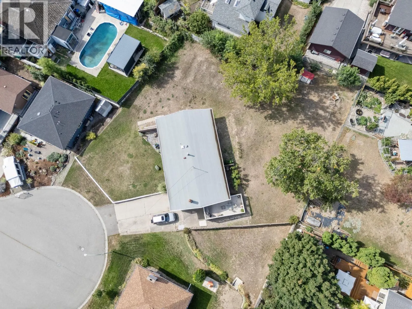 1440 Glenaire Crescent