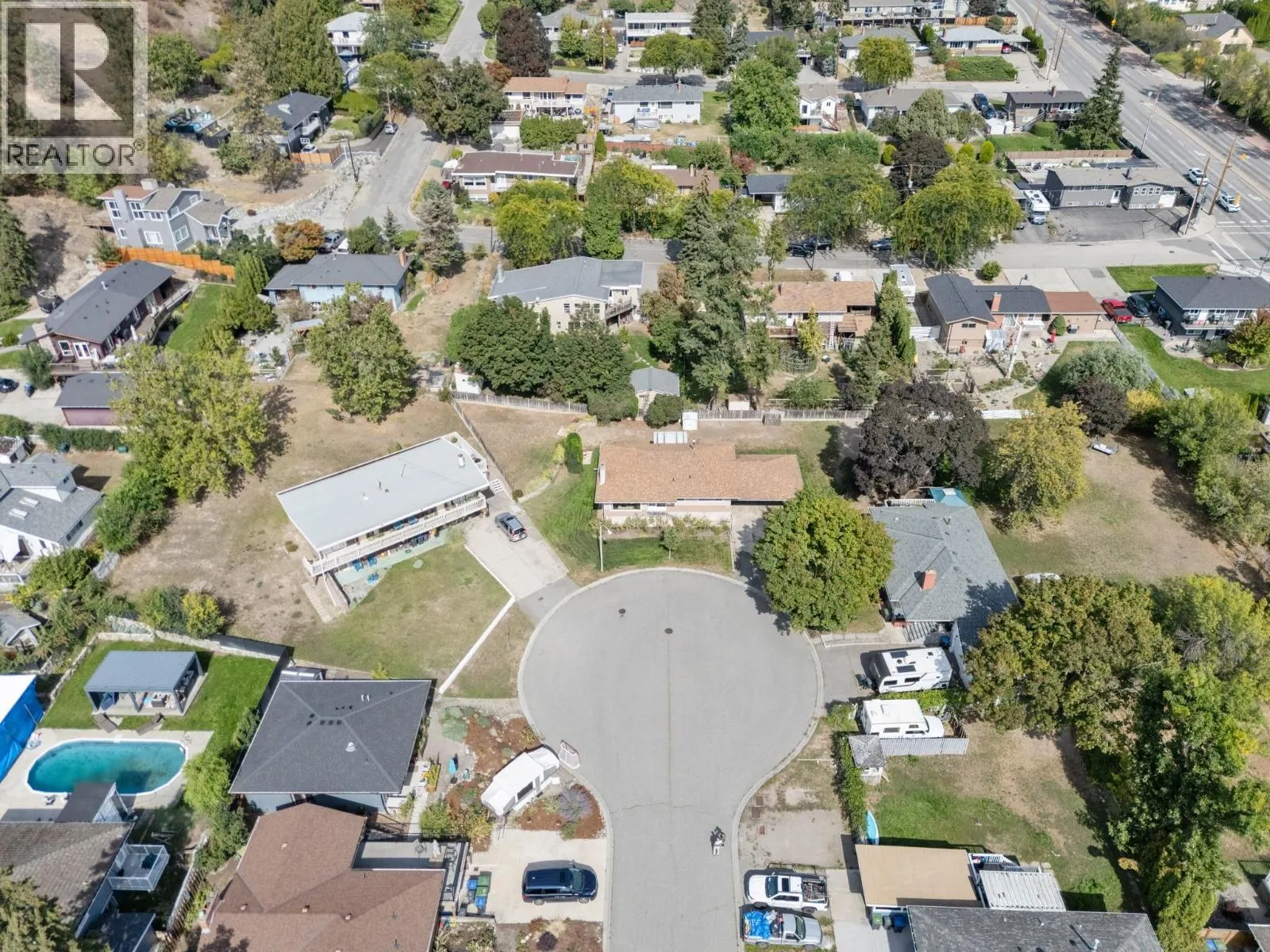 1440 Glenaire Crescent