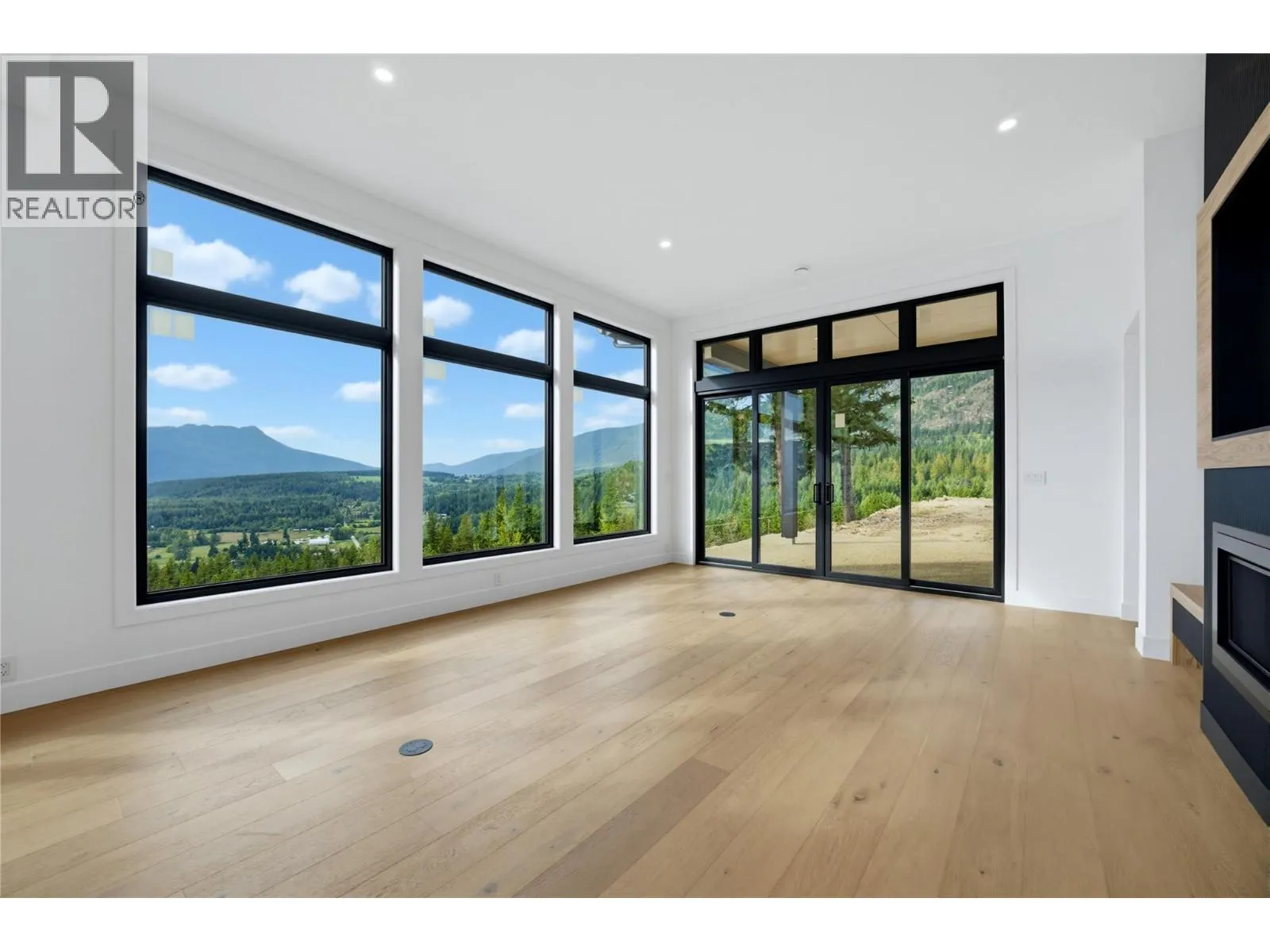 4 Kault Hill Road Unit# 5 Lot# 6