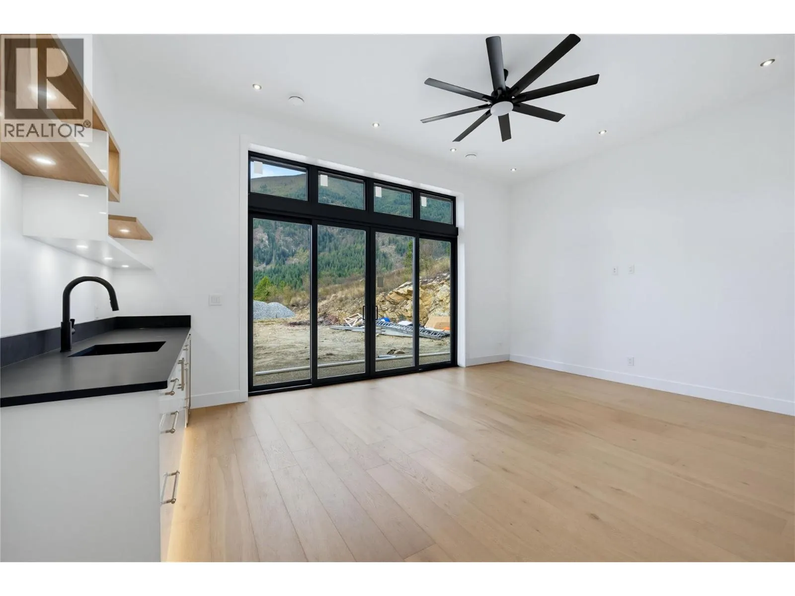 4 Kault Hill Road Unit# 5 Lot# 6