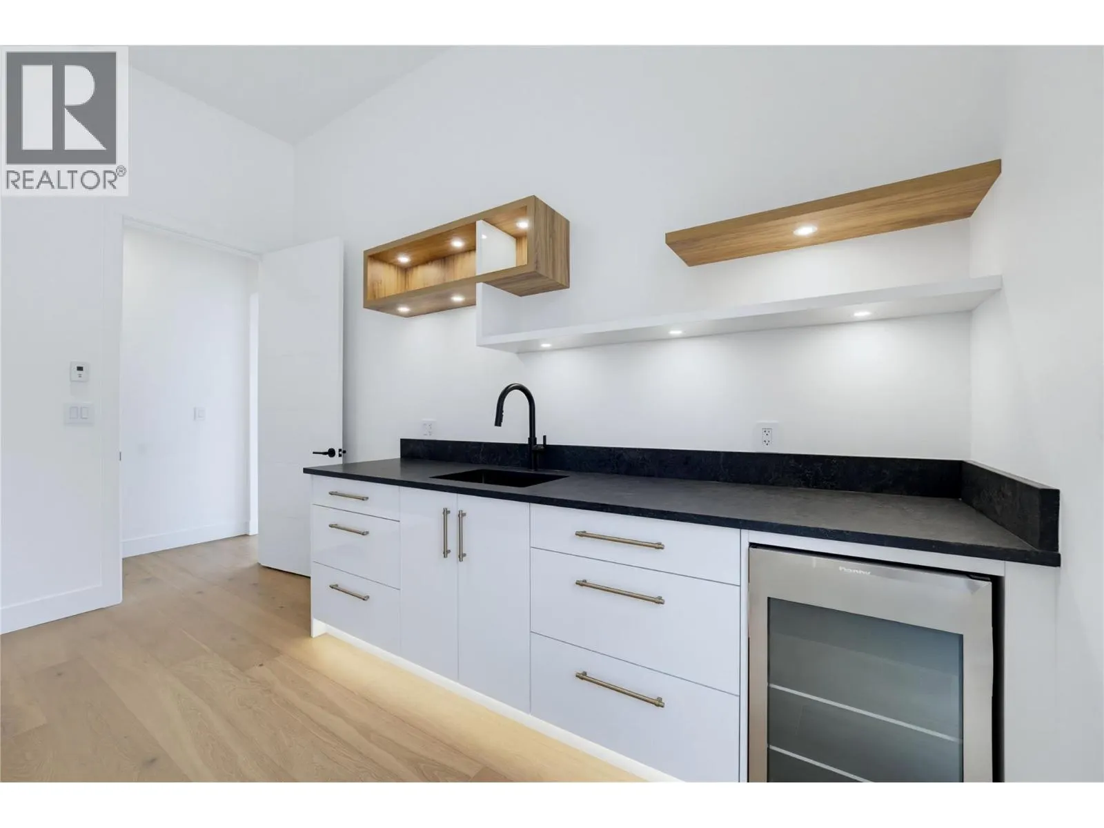 4 Kault Hill Road Unit# 5 Lot# 6